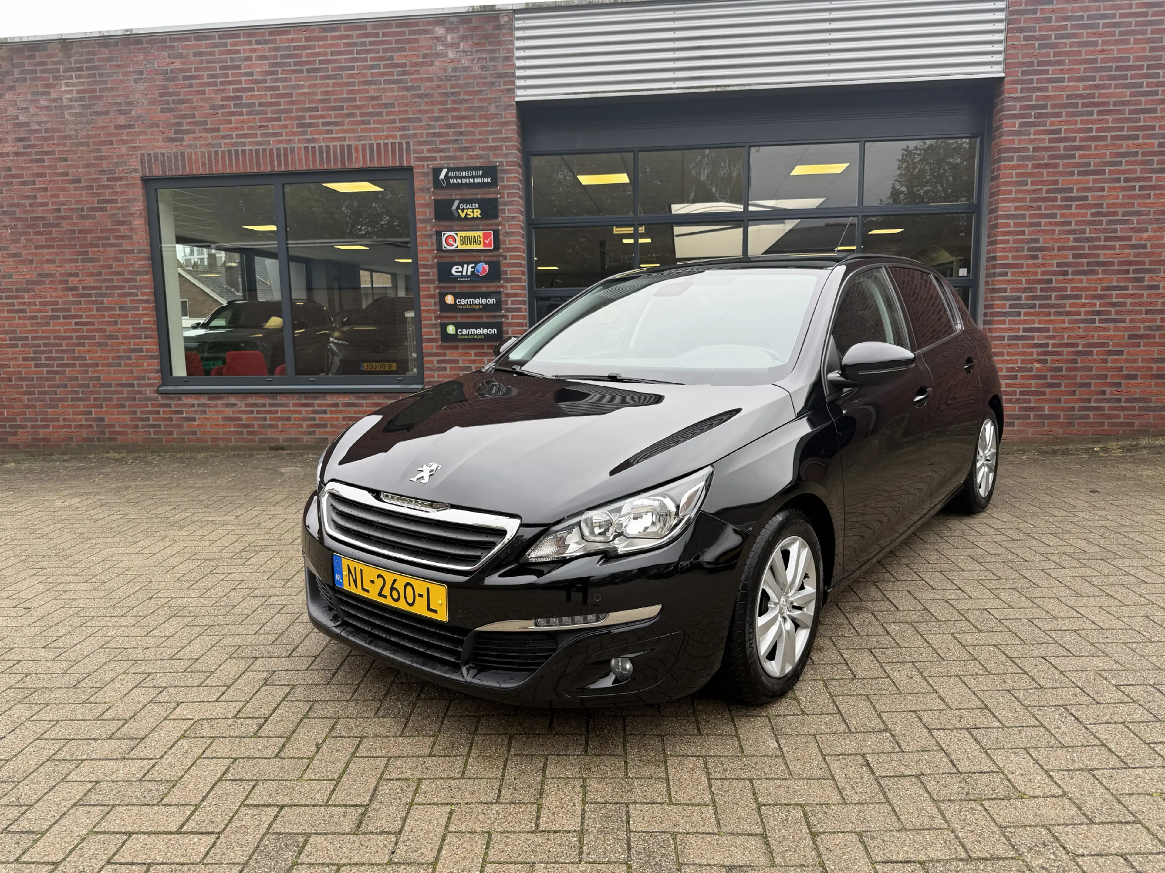 Peugeot 308 1.2 PureTech Blue Lion