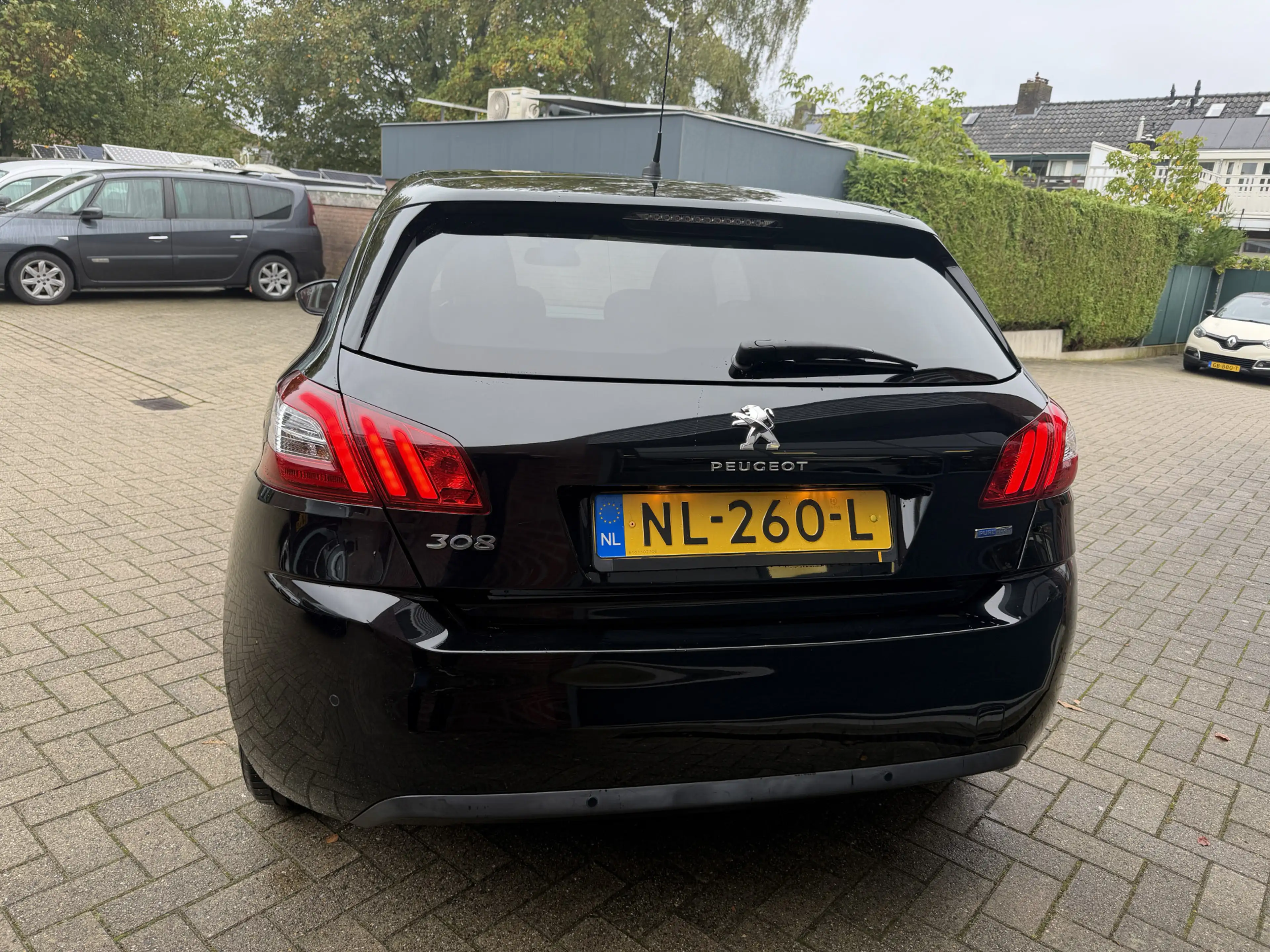 Peugeot 308 1.2 PureTech Blue Lion — photo 5