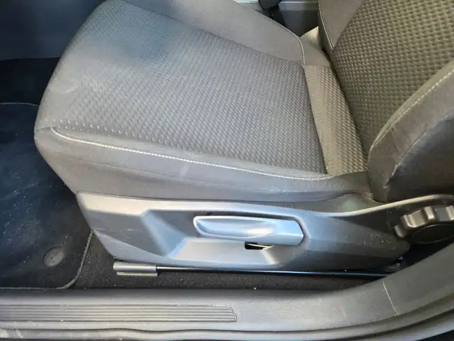 Volkswagen Polo view 12