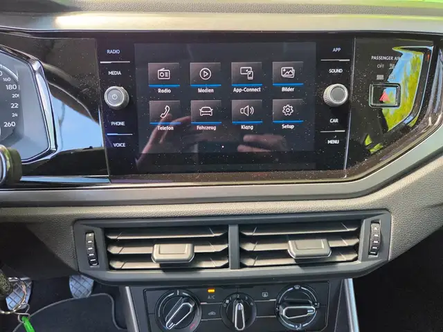 Volkswagen Polo view 13
