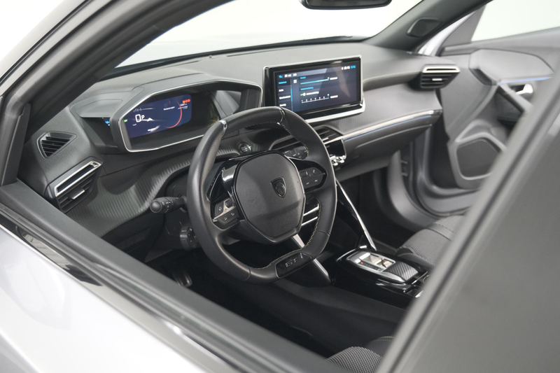 Peugeot e-2008 EV GT 50 kWh | 3 Fase | 360 Camera | Adaptieve Cru — photo 2