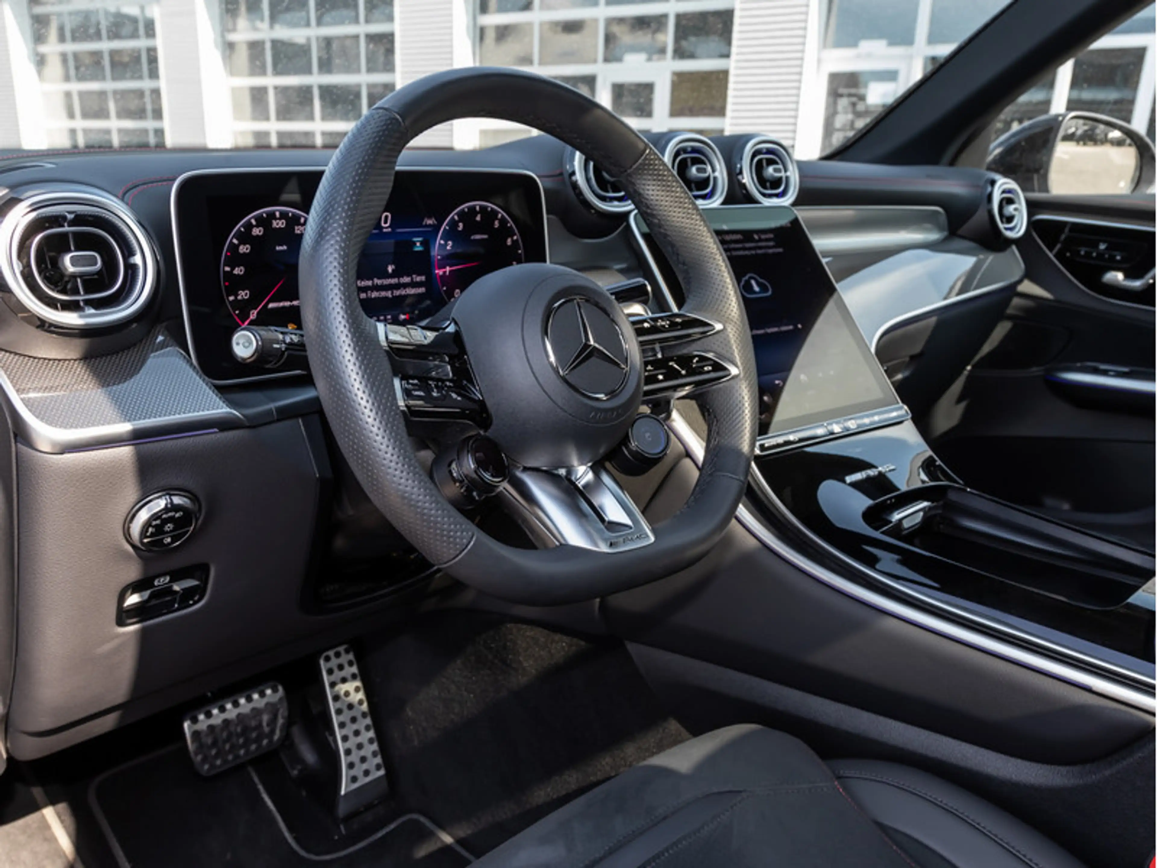 Mercedes-Benz GLC 43 AMG 4M DIGITAL/360/Pano/AHK/Memo/Totw/20" — photo 7