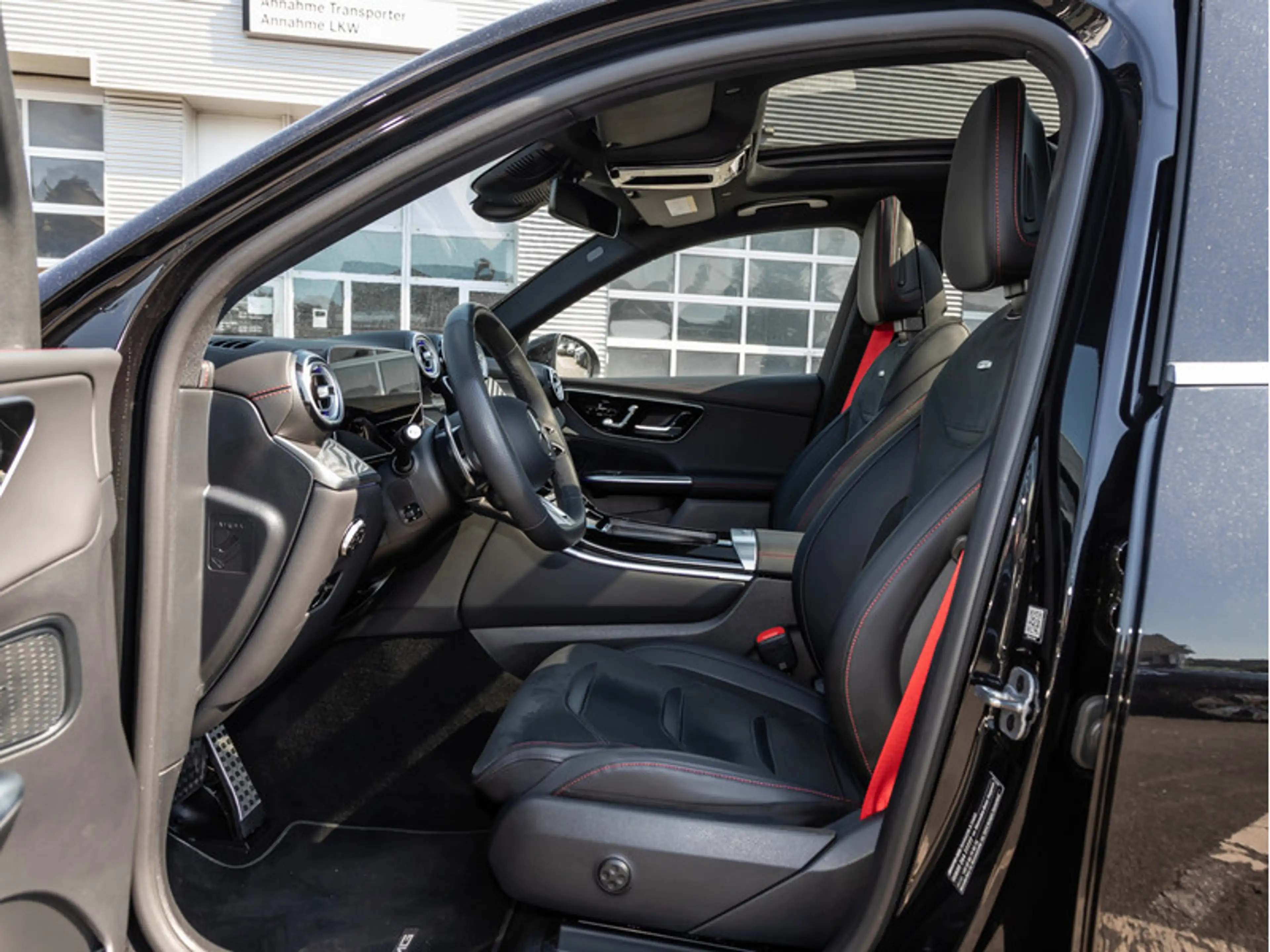 Mercedes-Benz GLC 43 AMG 4M DIGITAL/360/Pano/AHK/Memo/Totw/20" — photo 8