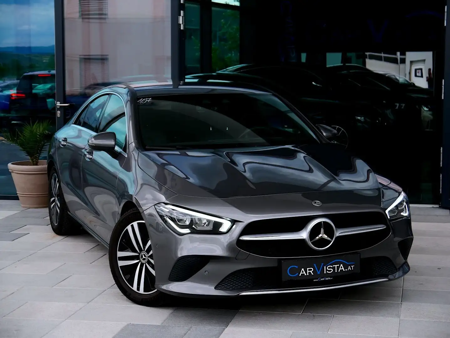 Mercedes-Benz CLA 180 d Fahrassistenz-Paket & Ambiente-Beleuchtung Silber - 1