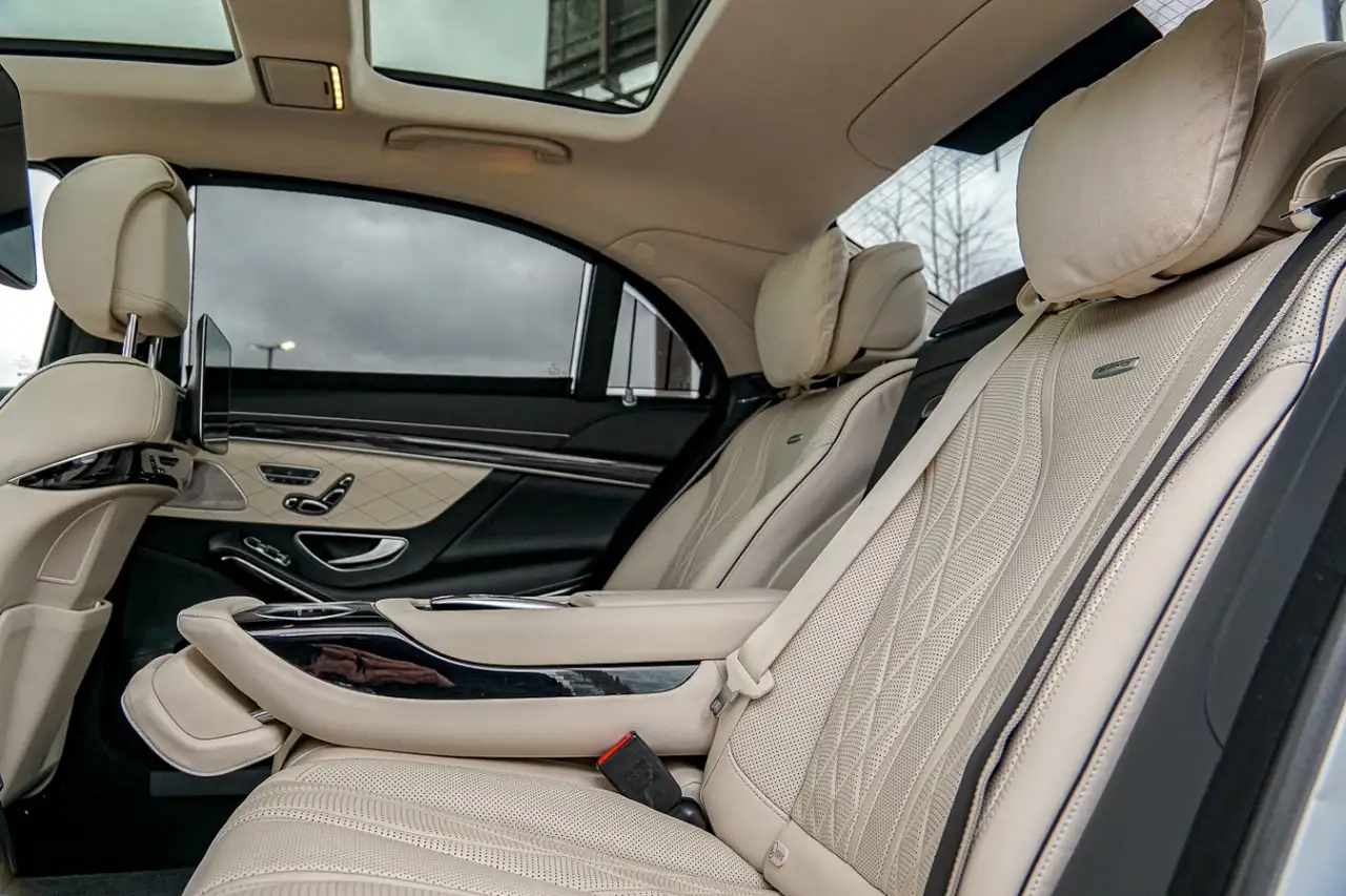 Mercedes-Benz S-Class снимка Mercedes-Benz S-Class
