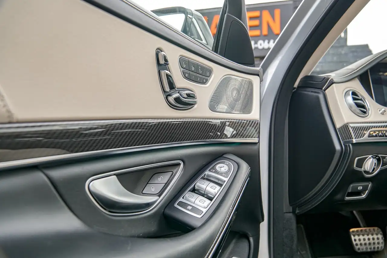 Mercedes-Benz S-Class снимка Mercedes-Benz S-Class