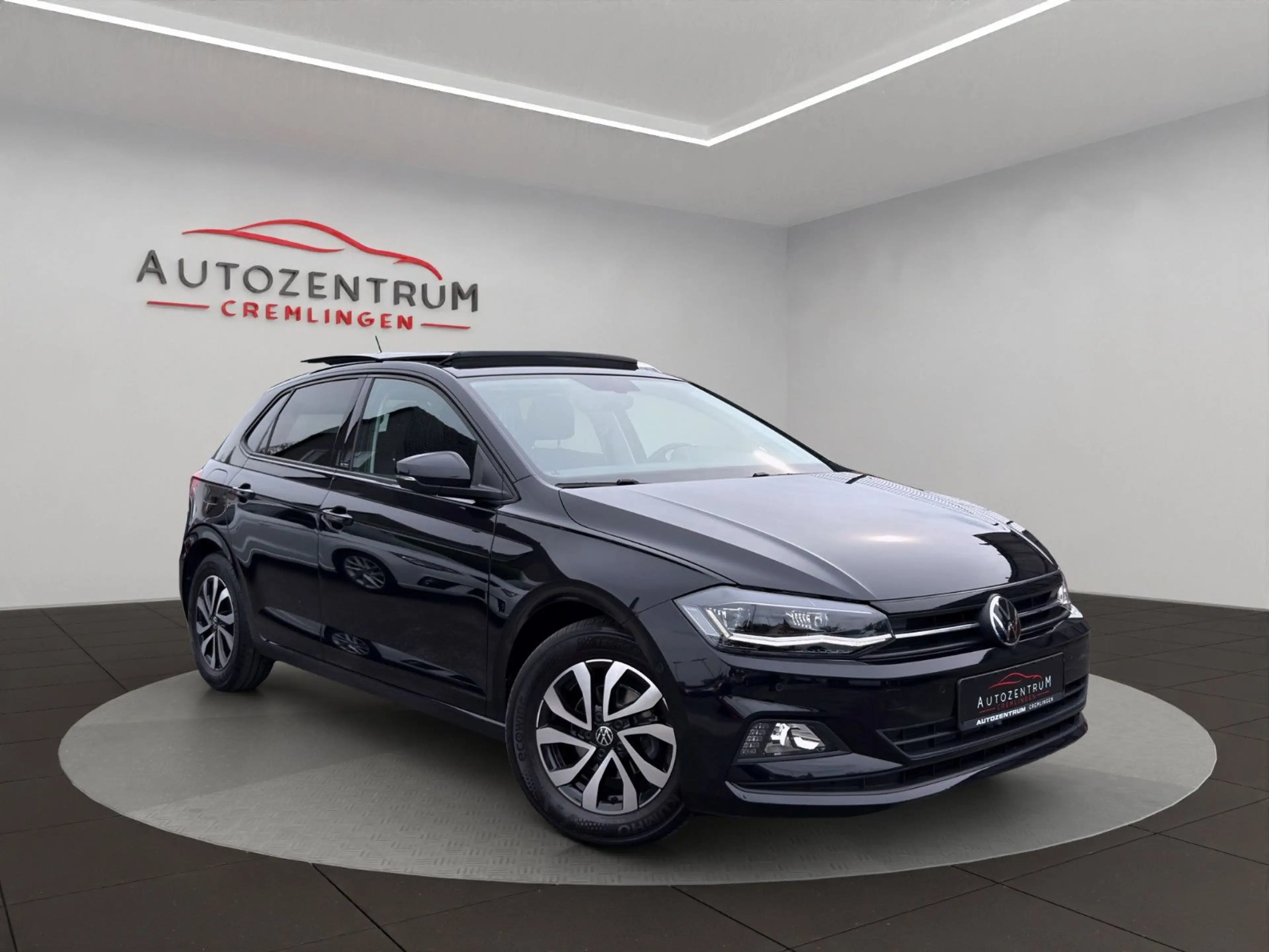Volkswagen Polo VI 1.0 TSI Active PANO VICO PDC LED PARKLEN — photo 3