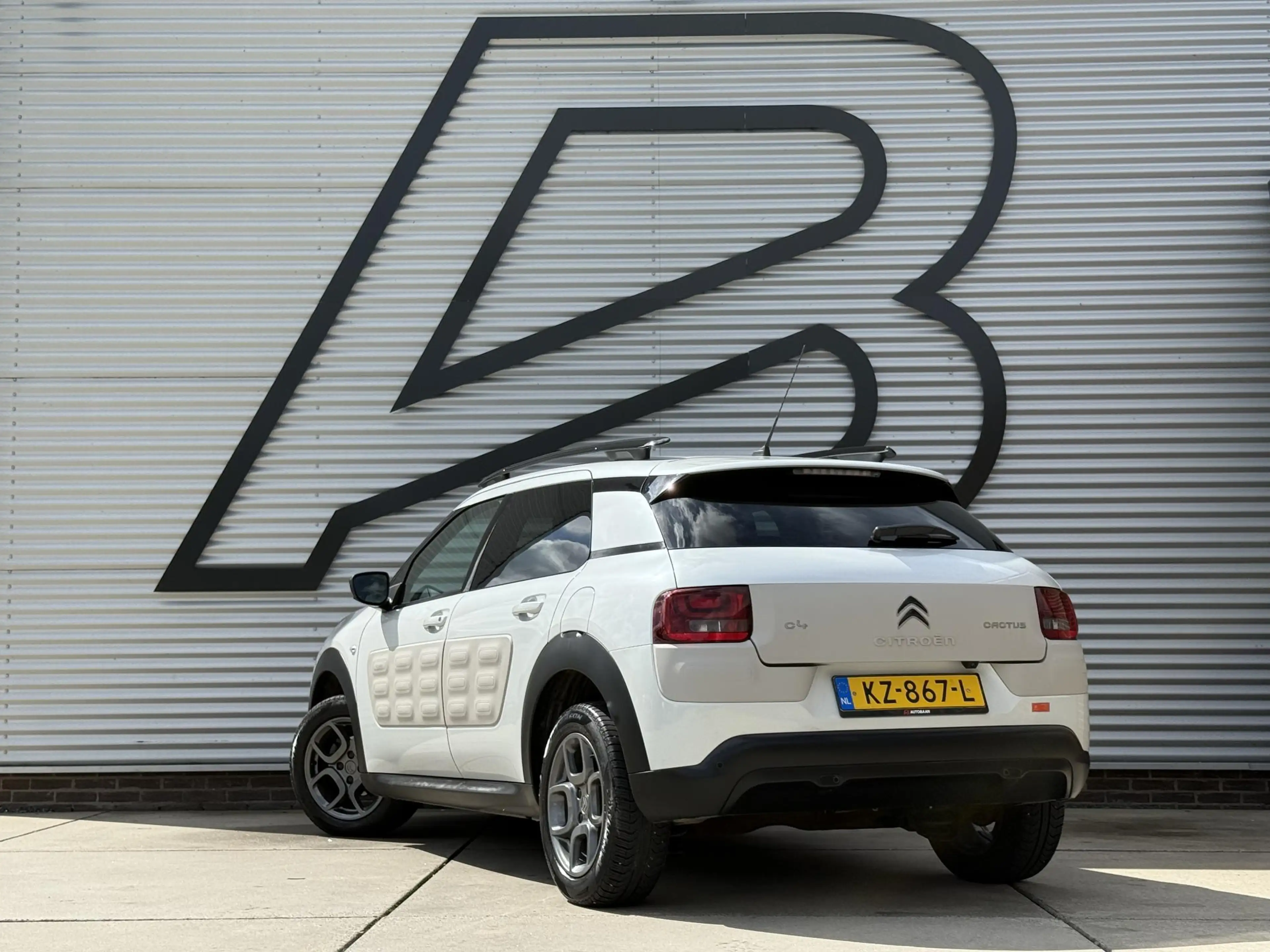 Citroen C4 Cactus 1.2 PureTech Shine 1e Eigenaar|Camera|Cruise|PDC|D — photo 9