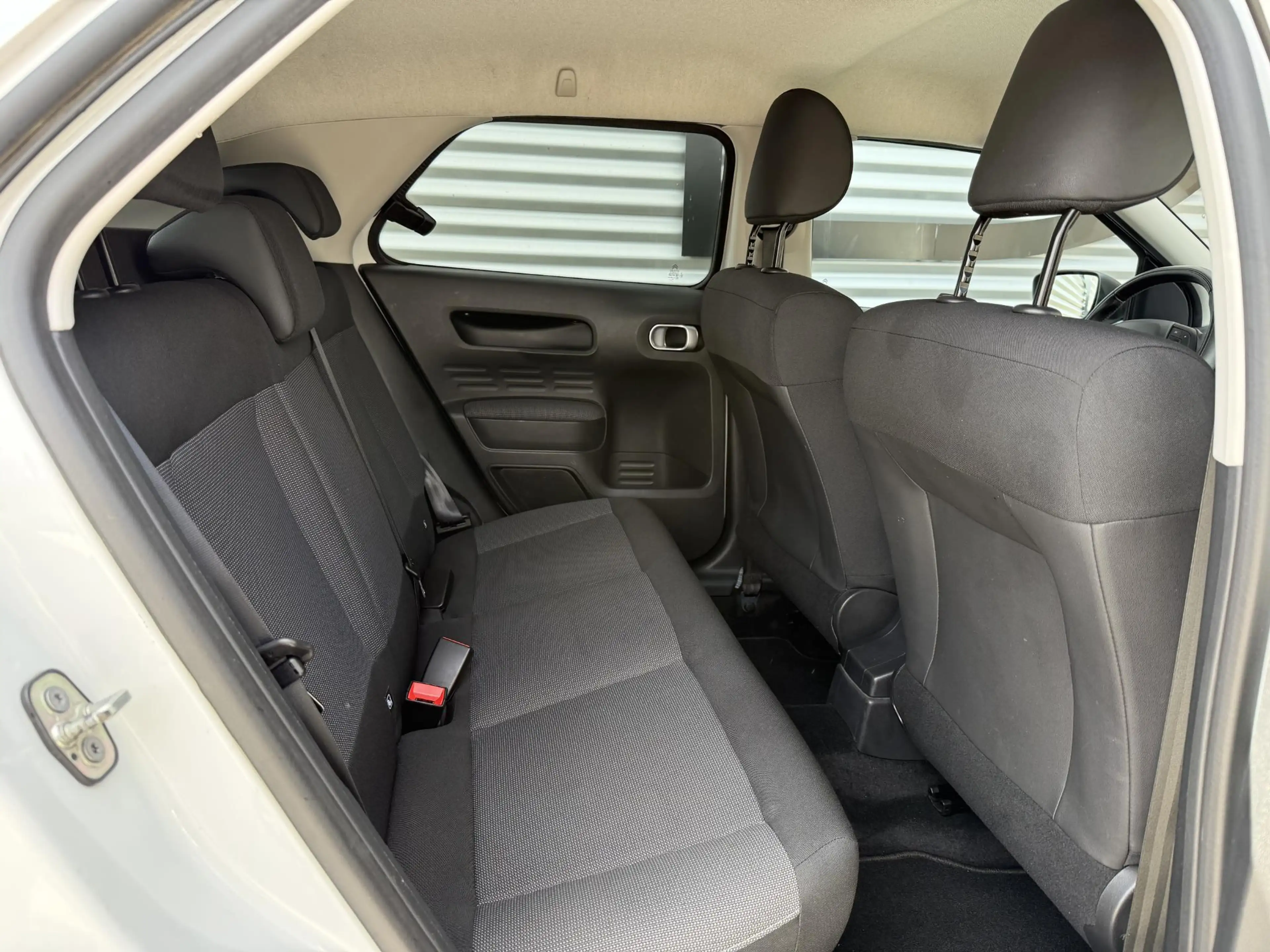 Citroen C4 Cactus 1.2 PureTech Shine 1e Eigenaar|Camera|Cruise|PDC|D — photo 10