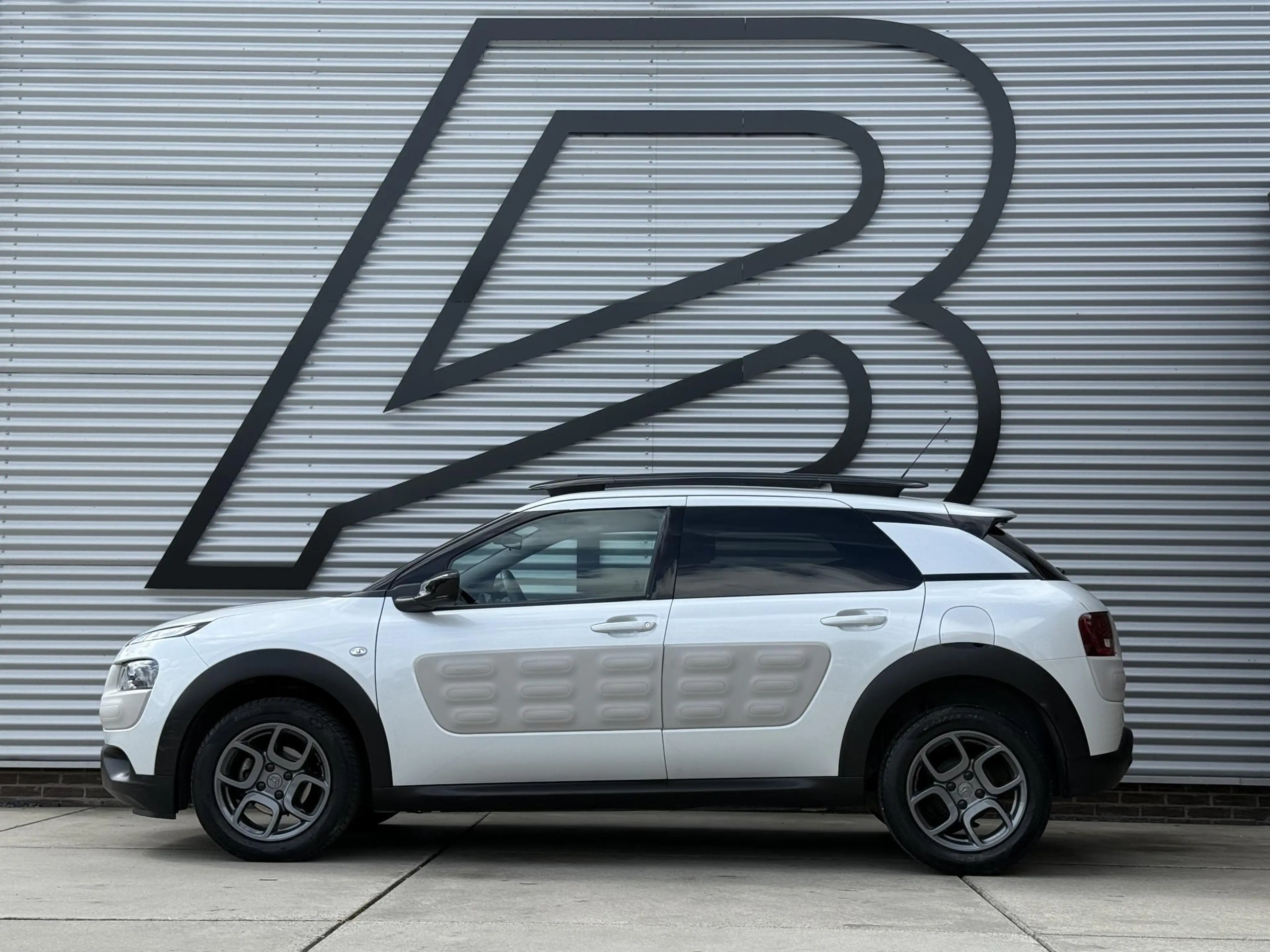 Citroen C4 Cactus 1.2 PureTech Shine 1e Eigenaar|Camera|Cruise|PDC|D — photo 11