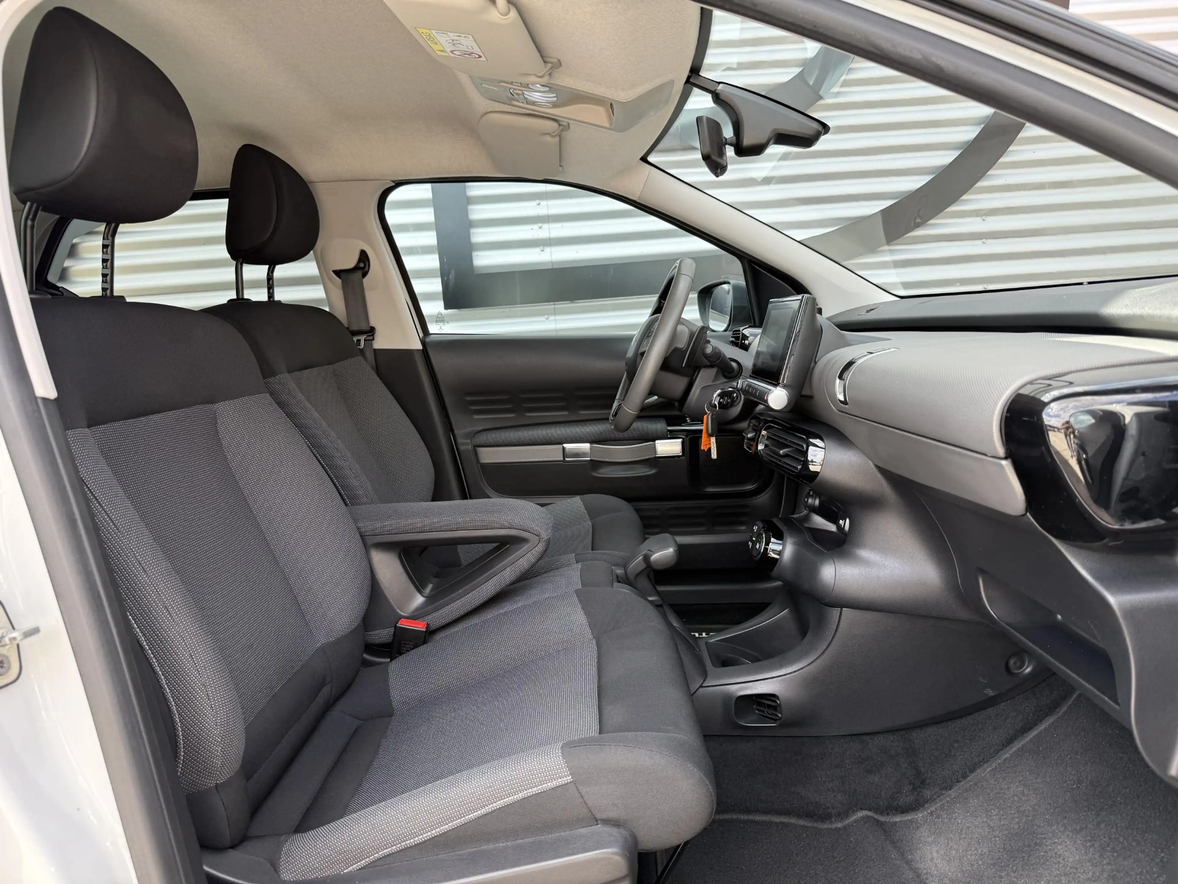Citroen C4 Cactus 1.2 PureTech Shine 1e Eigenaar|Camera|Cruise|PDC|D — photo 6