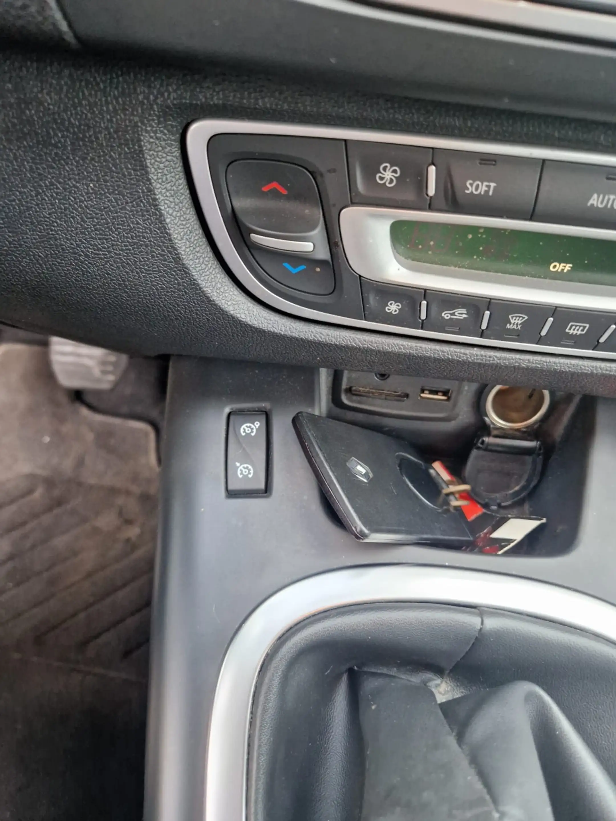 Renault Grand Scenic Grand Scénic 1.5 dCi / GARANTIE / NAVI / AIRCO / — photo 9