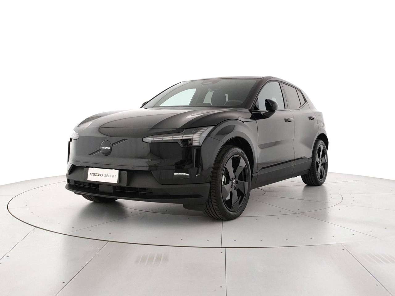 Volvo EX30 single motor Plus Black edition rwd
