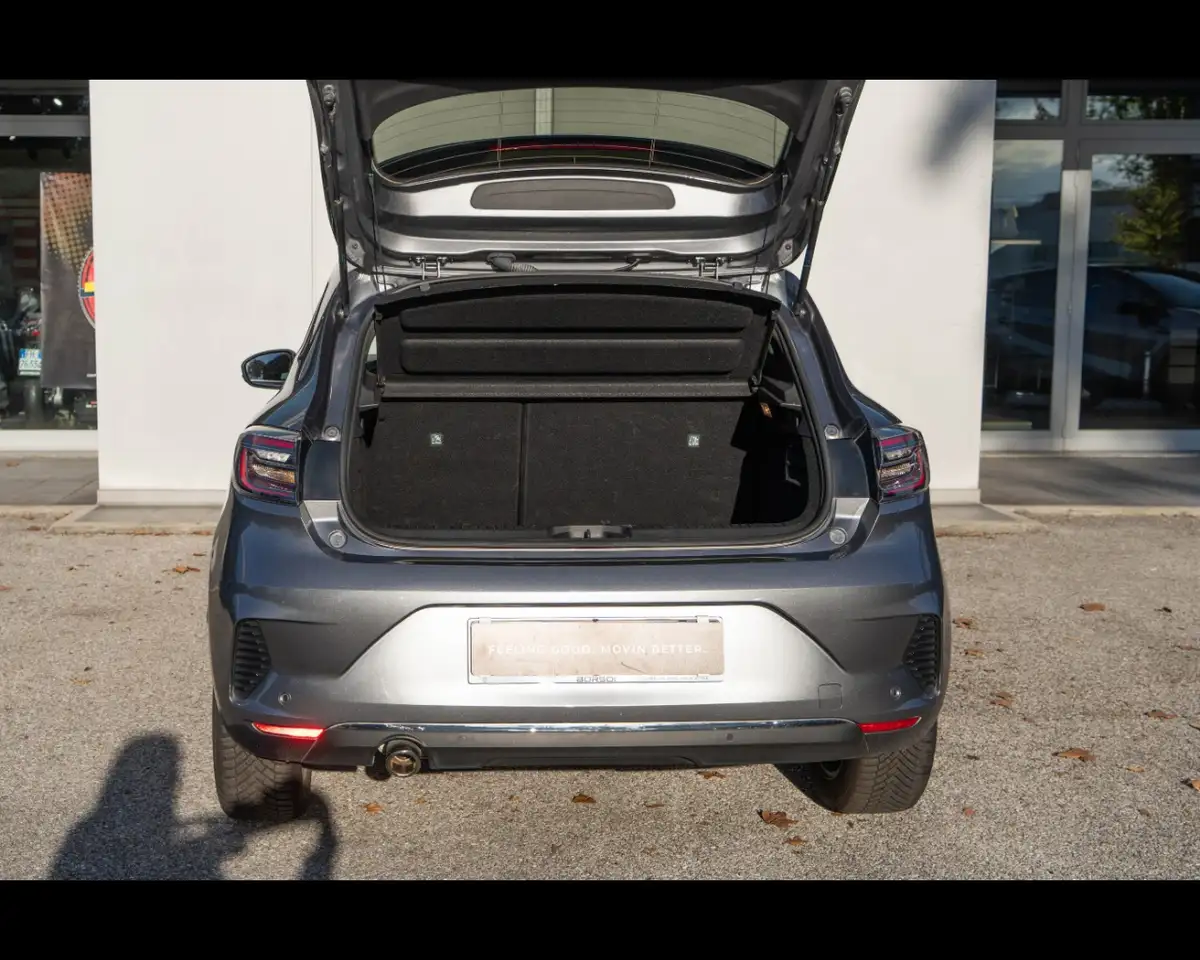 Renault Clio TCe 90 CV 5 porte Techno 17