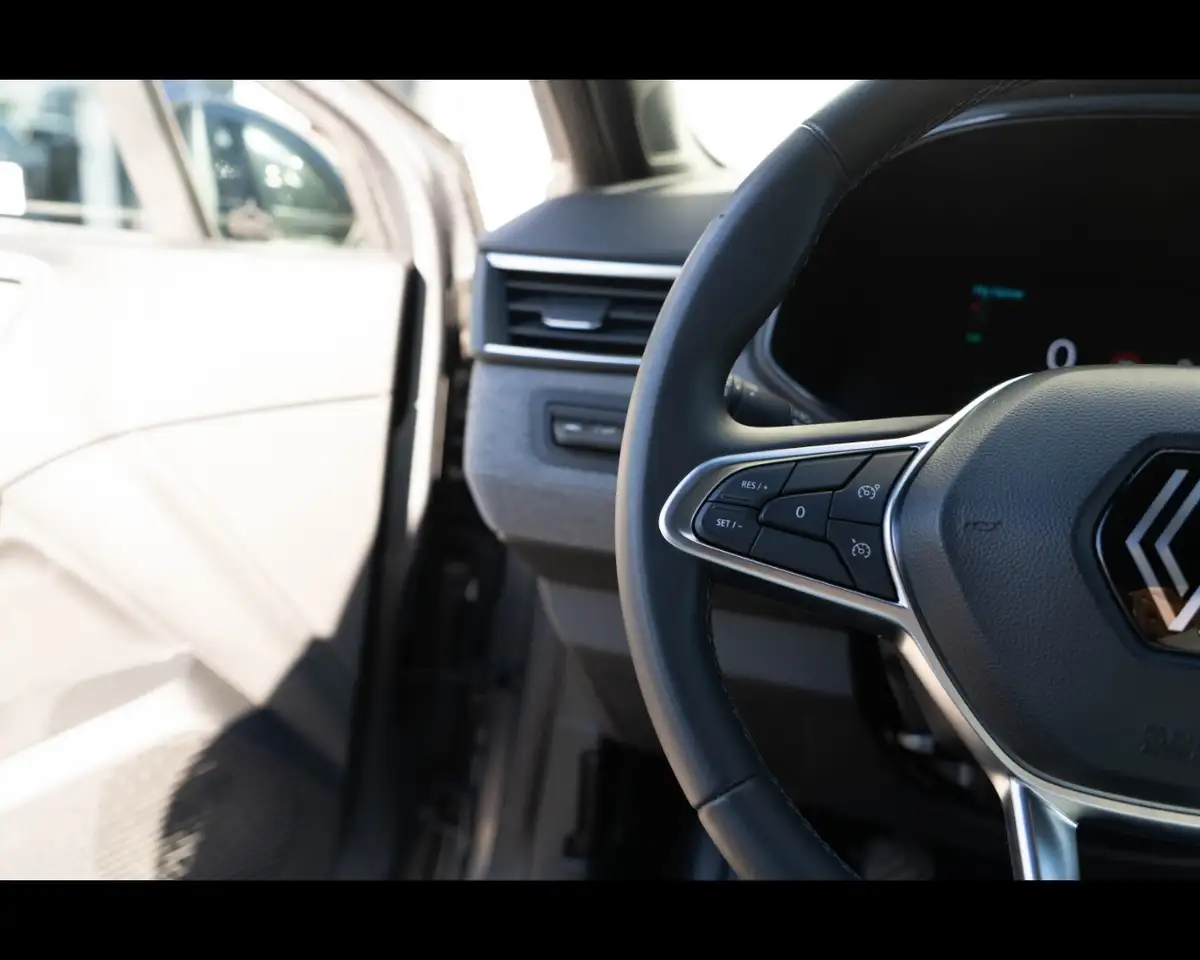 Renault Clio TCe 90 CV 5 porte Techno 22