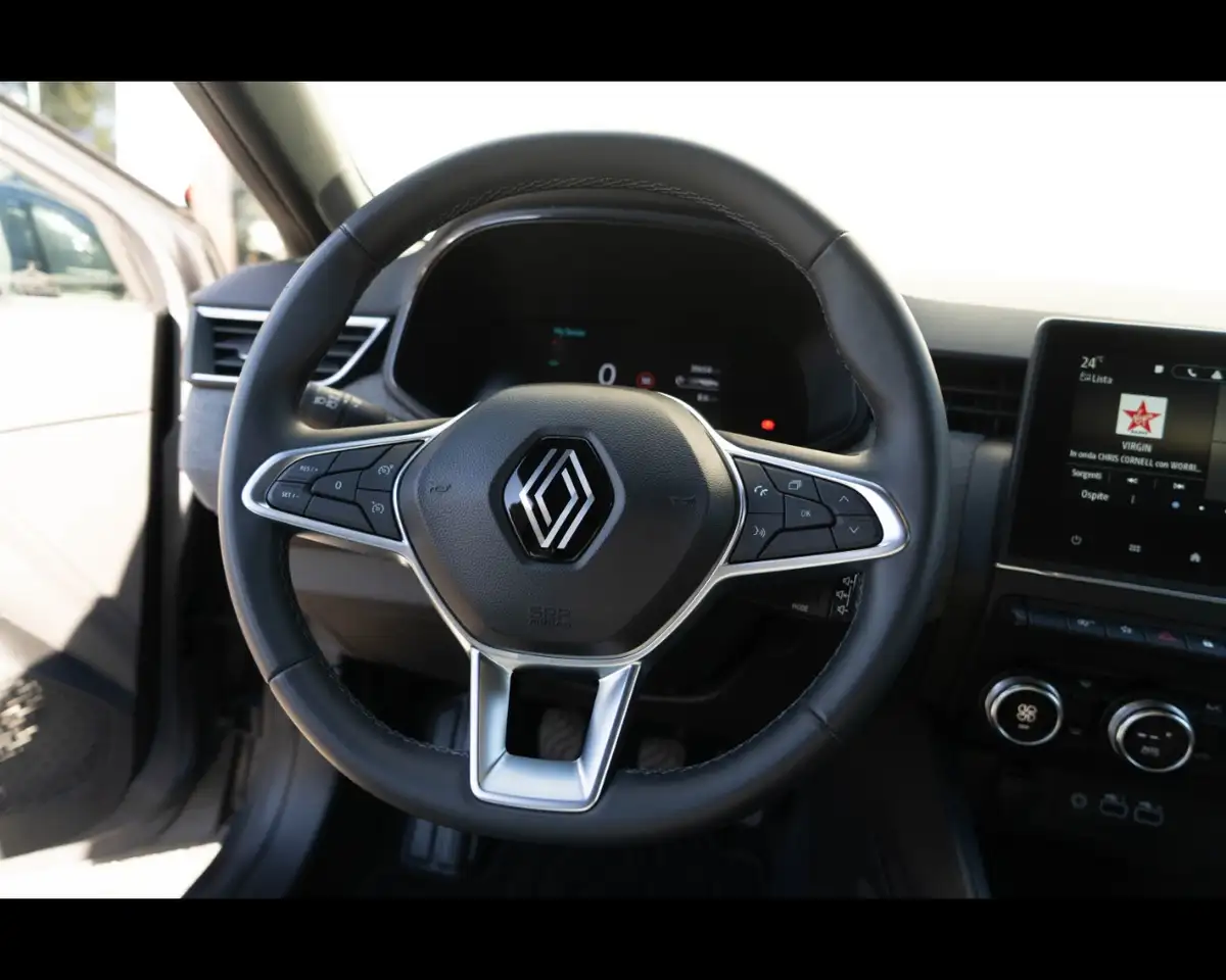 Renault Clio TCe 90 CV 5 porte Techno 9