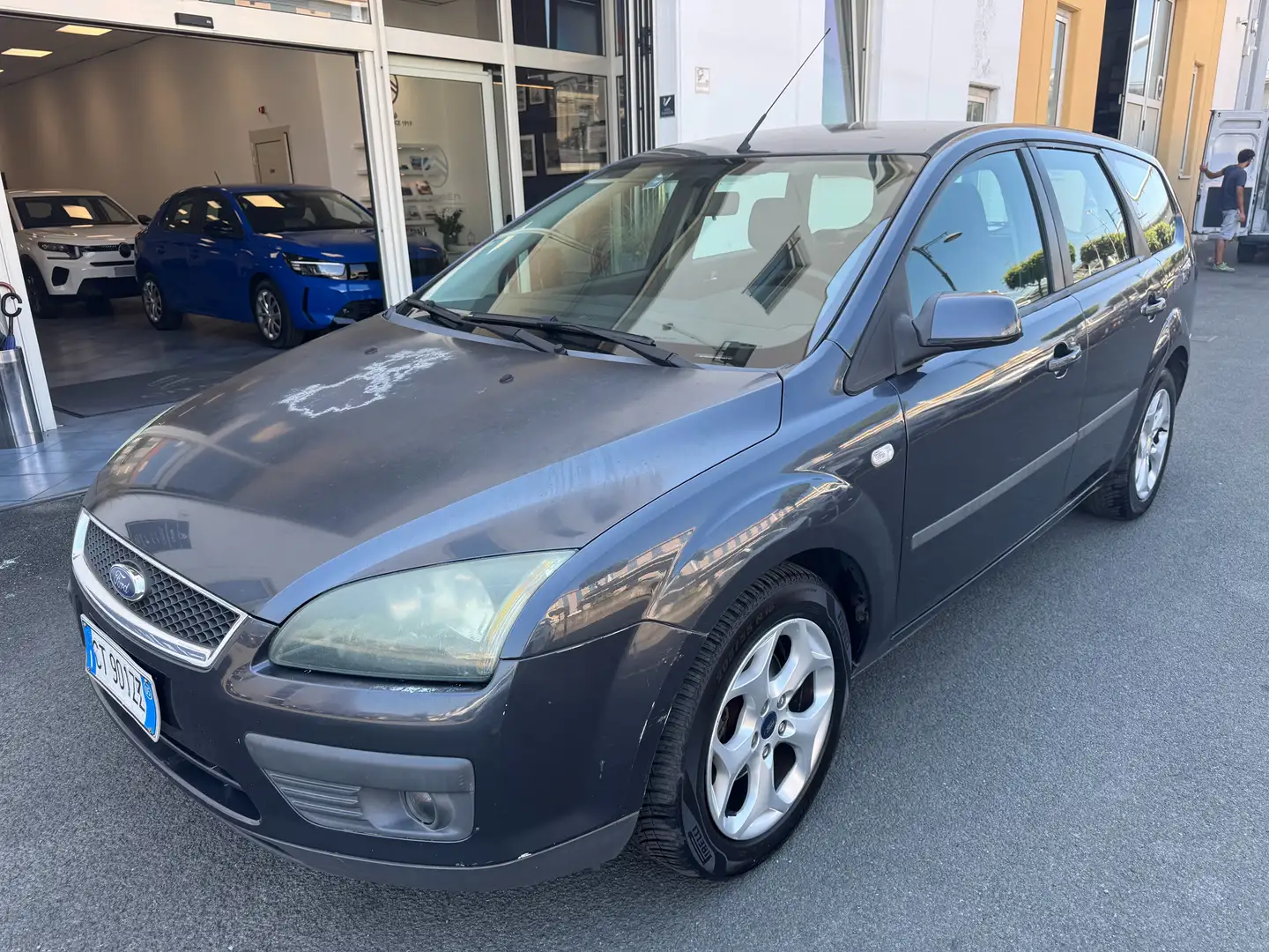 Ford Focus 1.6 DIESEL 90CV (anche per neopatentati) Grigio - 1