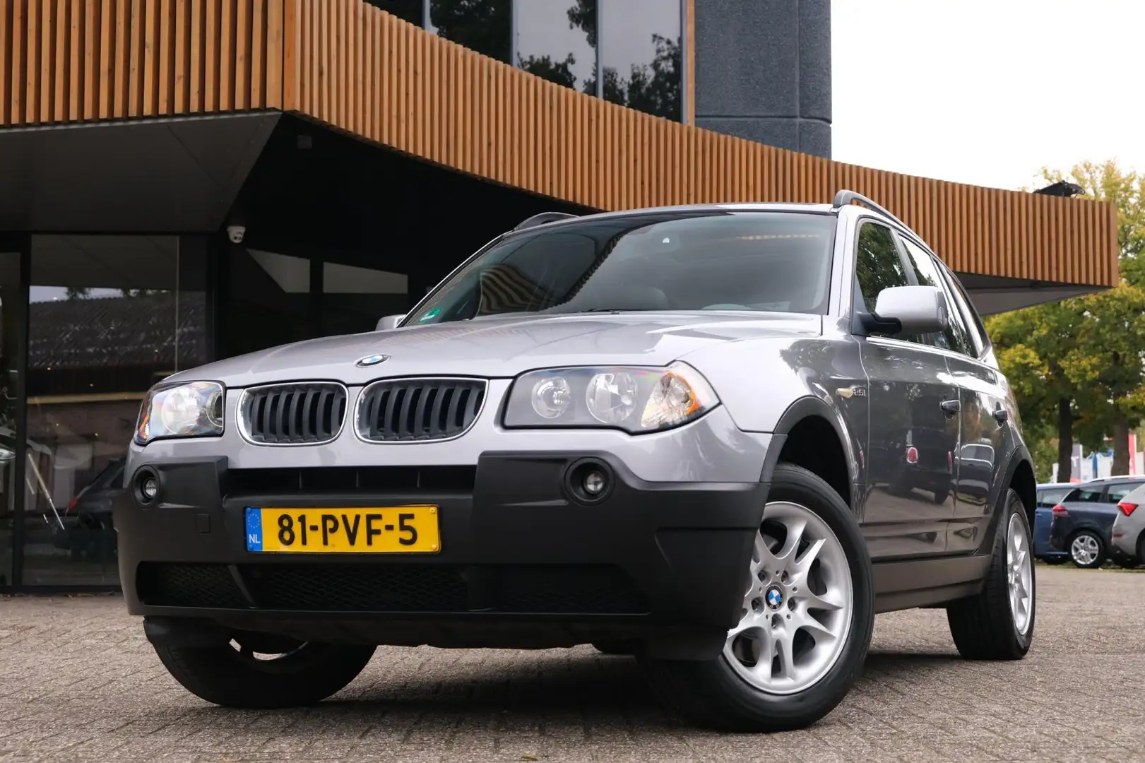 BMW X3 2.5i Executive/1e Eigenaar/Pano/Stoelverwarming/Yo Gris - 1