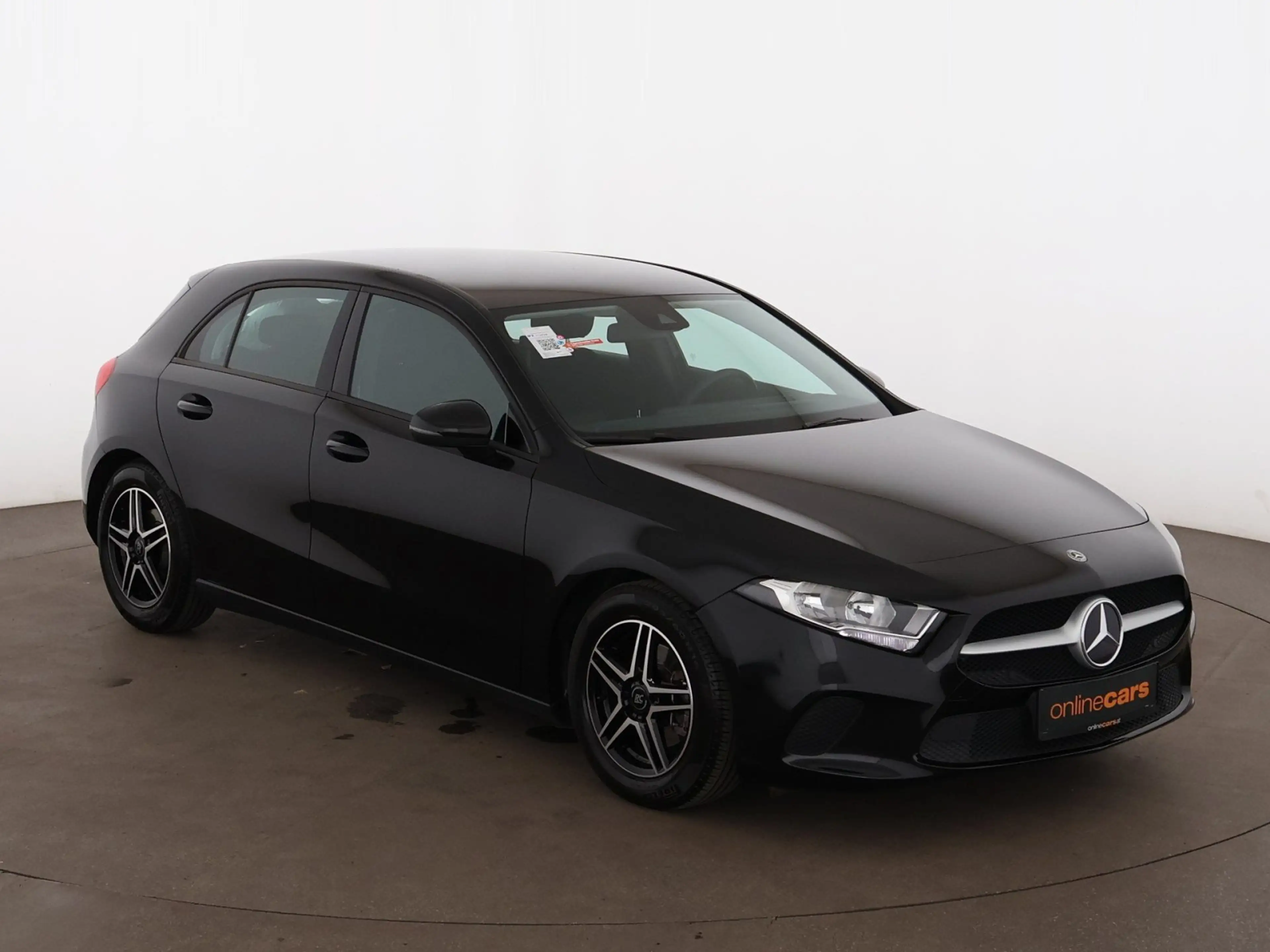 Mercedes-Benz A 180 d Aut NAVI SITZHZG R-CAM ASSIST TEMPOMAT — photo 4