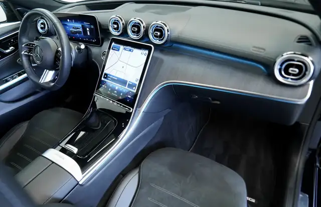 Mercedes-Benz C-Class view 10