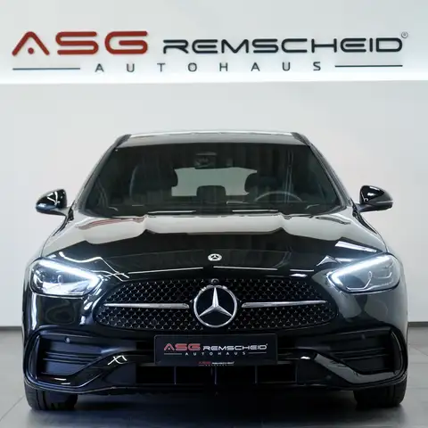 Mercedes-Benz C-Class view 4