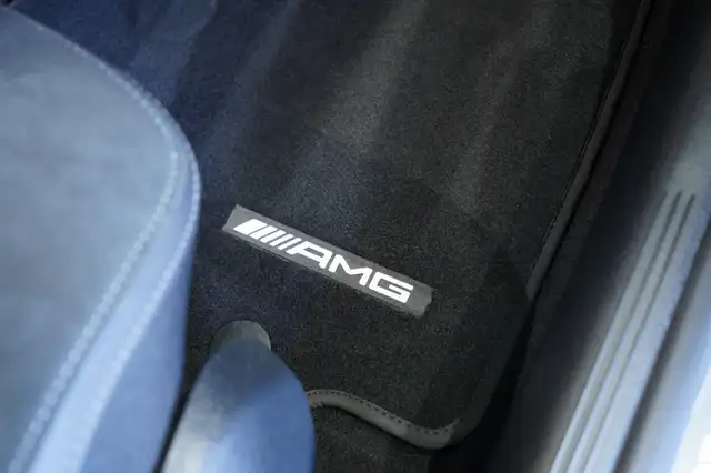 Mercedes-Benz C-Class view 13