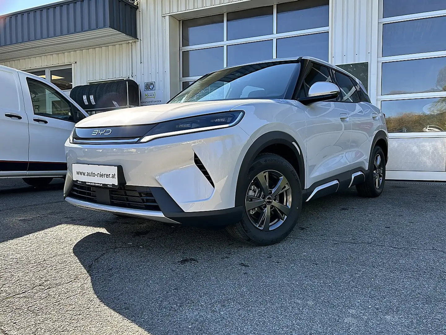 BYD Atto 2 Atto2 DM-i PHEV 7,8kWh Active Weiß - 1