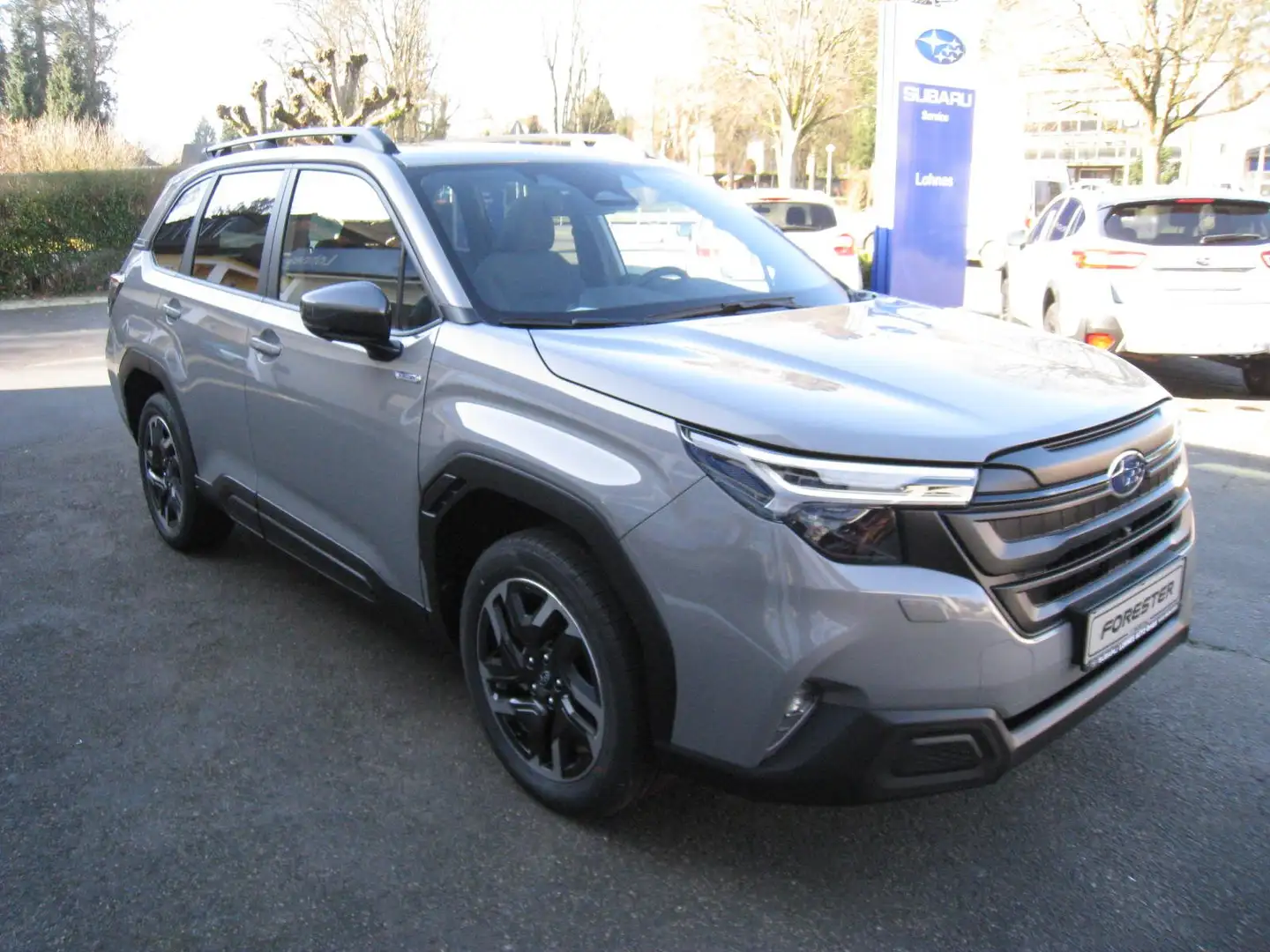 Subaru Forester 2.0ie Lineartronic Exclusive Modell 2025 Gris - 2
