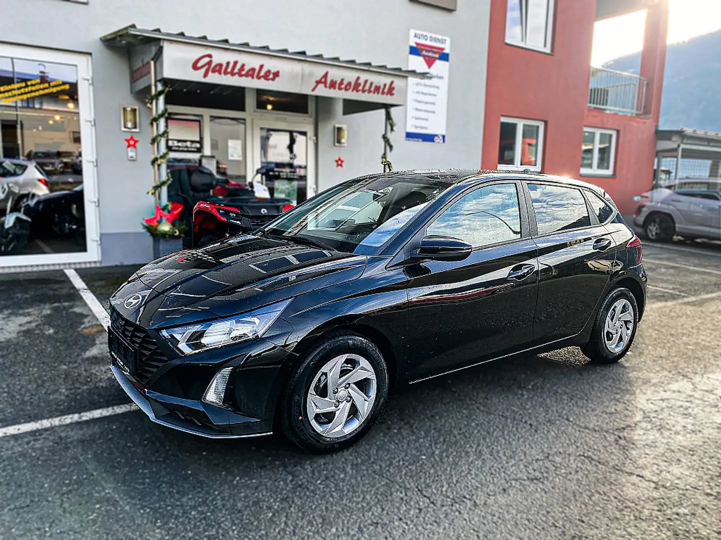 Hyundai i20 1,2 MPI GO Tageszulassung Schwarz - 1