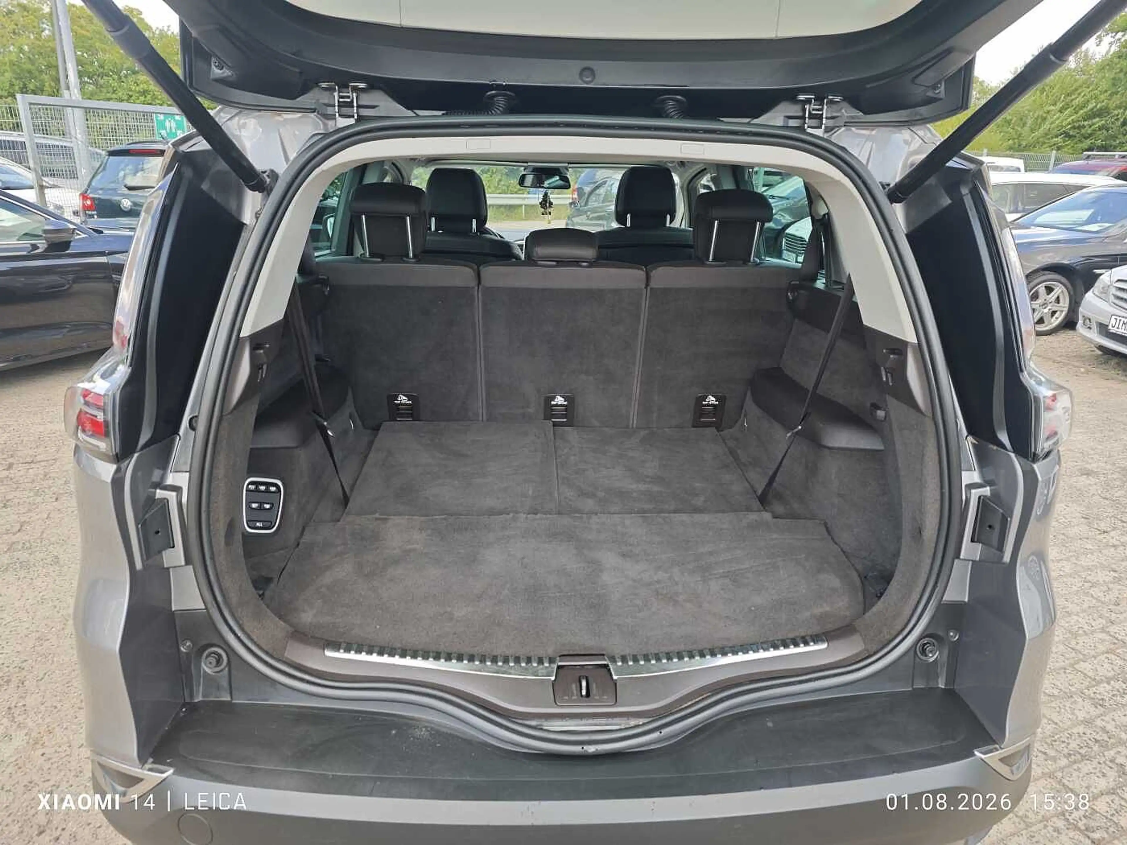 Renault Espace Diesel Energy dCi 160 EDC Intens — photo 14