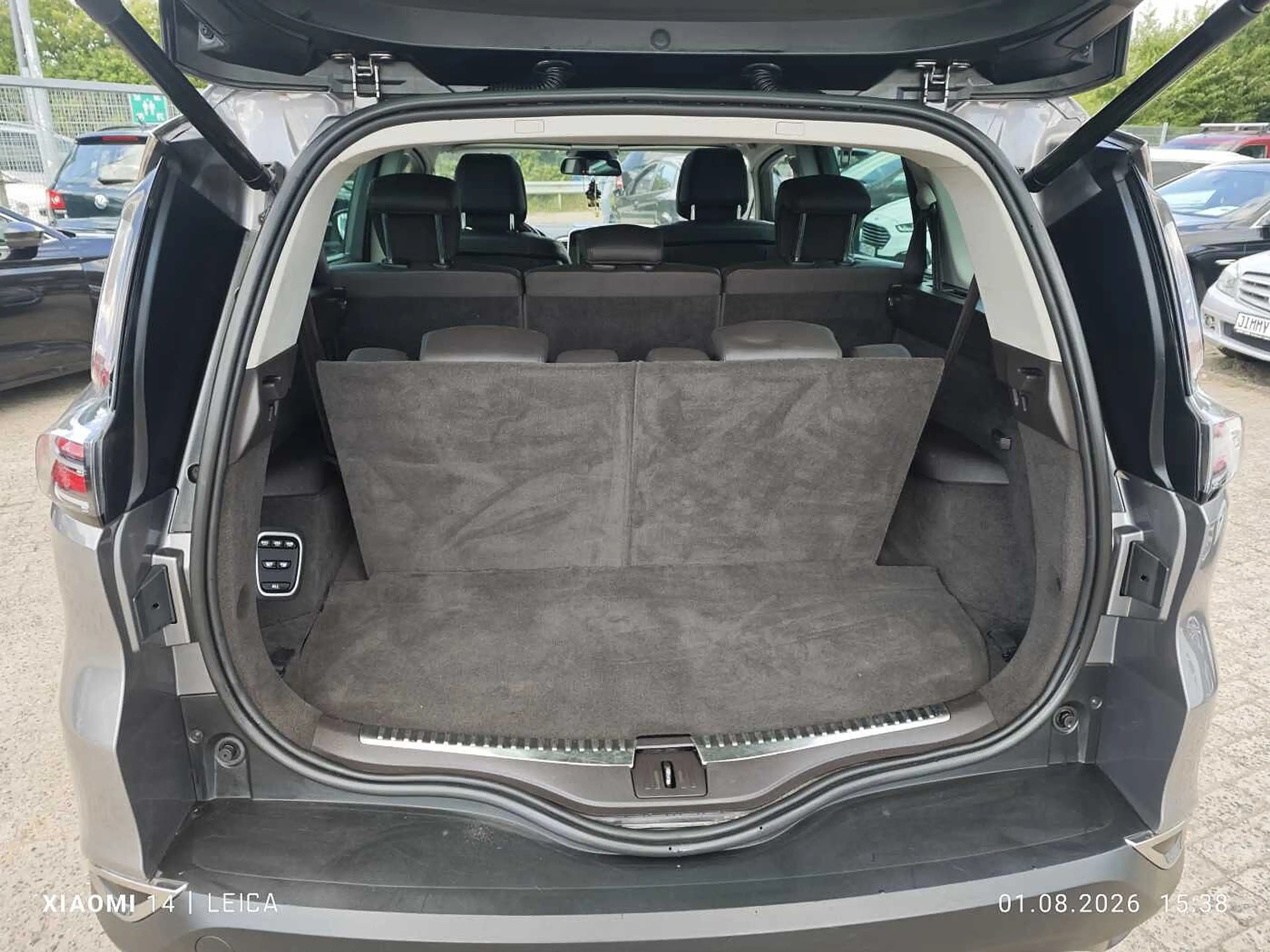 Renault Espace Diesel Energy dCi 160 EDC Intens — photo 15