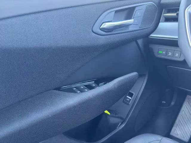 Audi Q3 TFSI quattro 150 kW  intense Ansicht 8