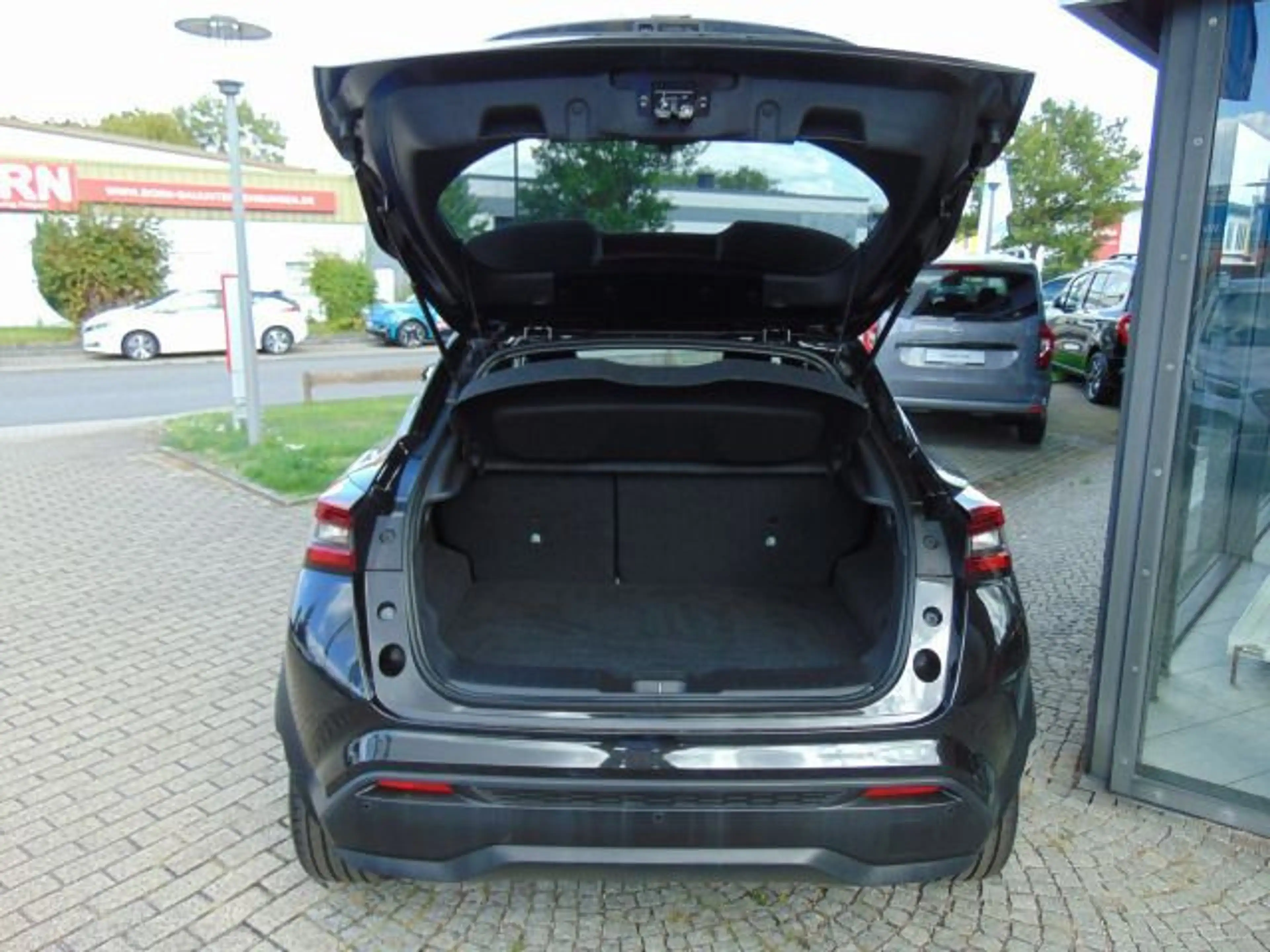 Nissan Juke Tekna Automatik BOSE-Sound & Navi — photo 6