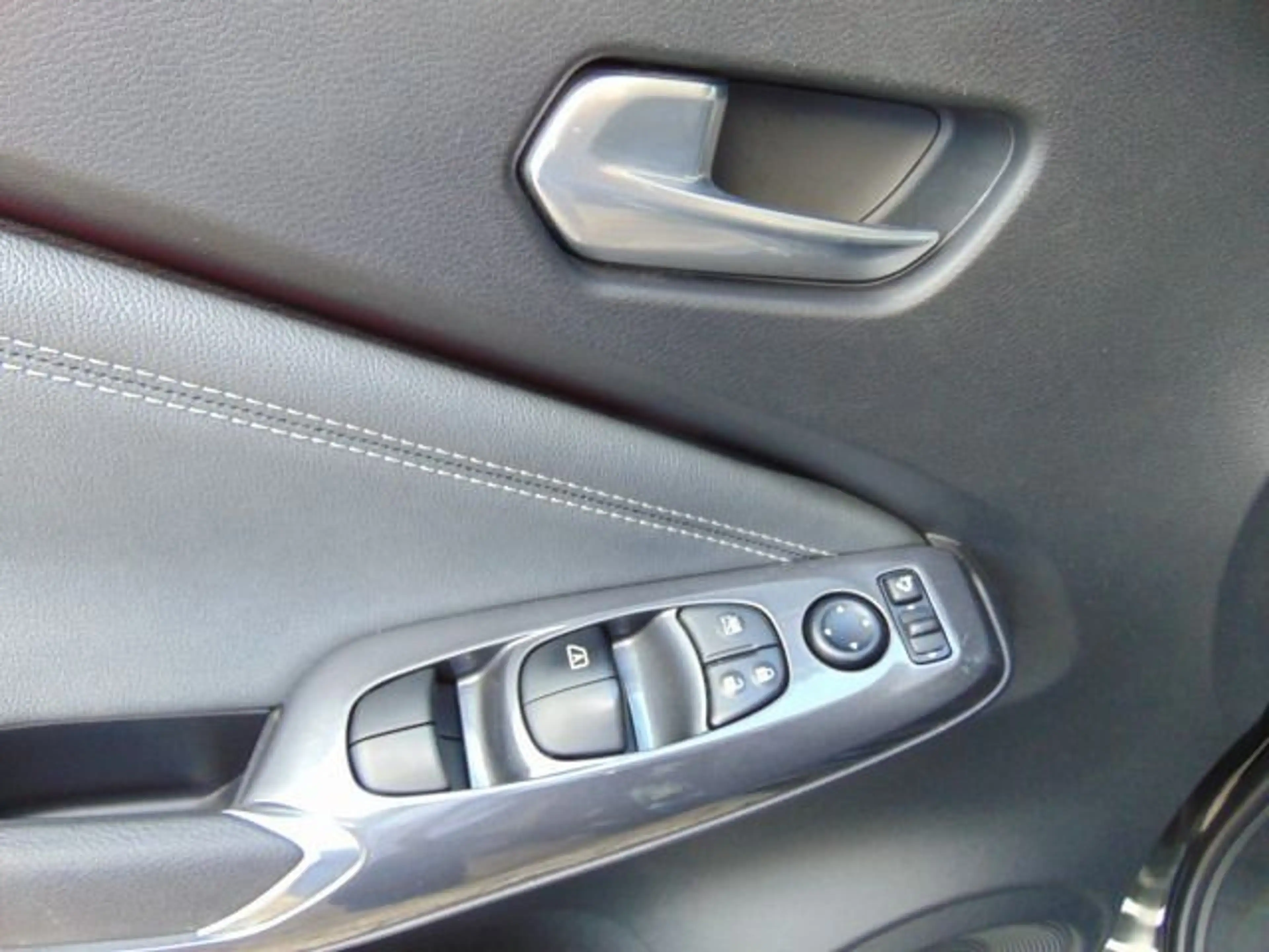 Nissan Juke Tekna Automatik BOSE-Sound & Navi — photo 9