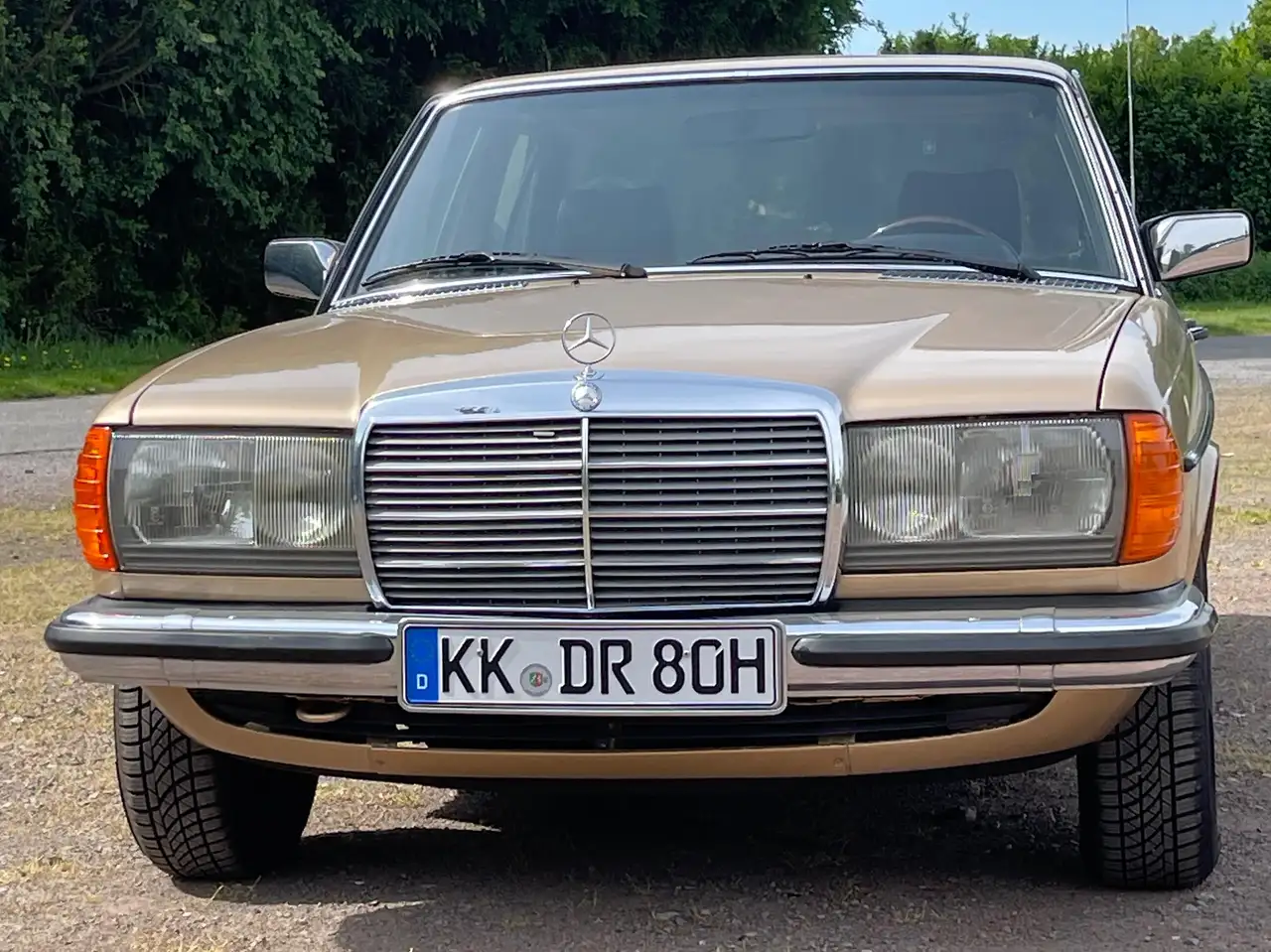 Mercedes-Benz 230 1980