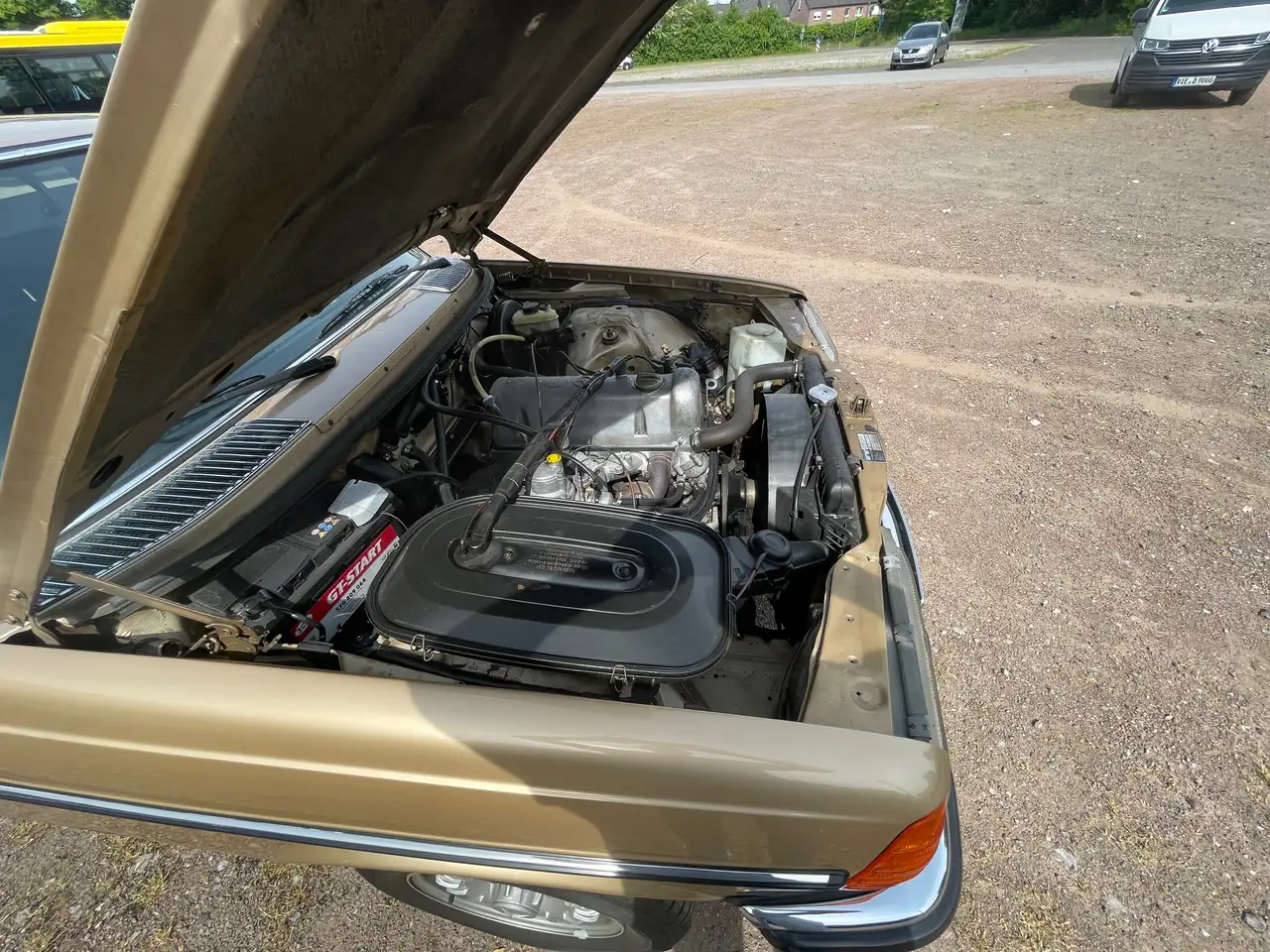 Mercedes-Benz 230 E, foto 8