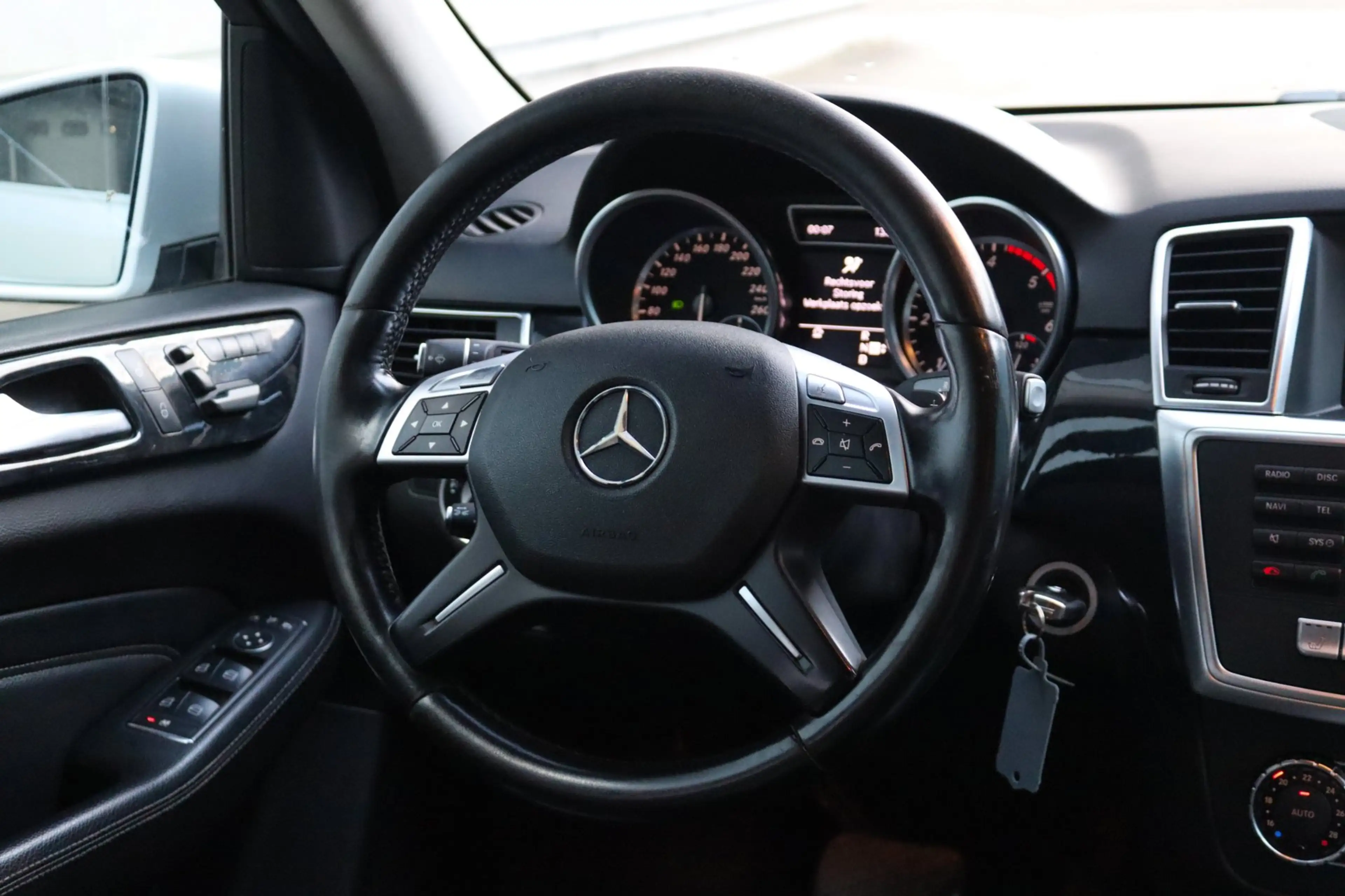 Mercedes-Benz ML 350 M-klasse AMG EXPORTPRIJS NAP VOL OPTIE — photo 14