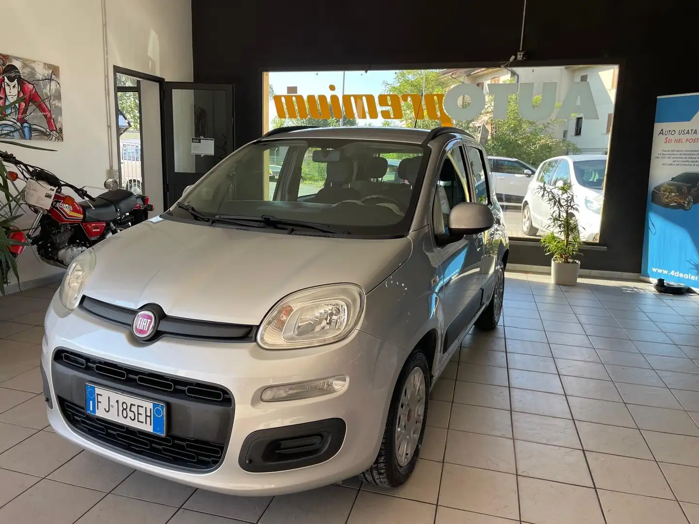 Fiat Panda Panda 1.2 Lounge Adatta A neopatentati Silber - 2