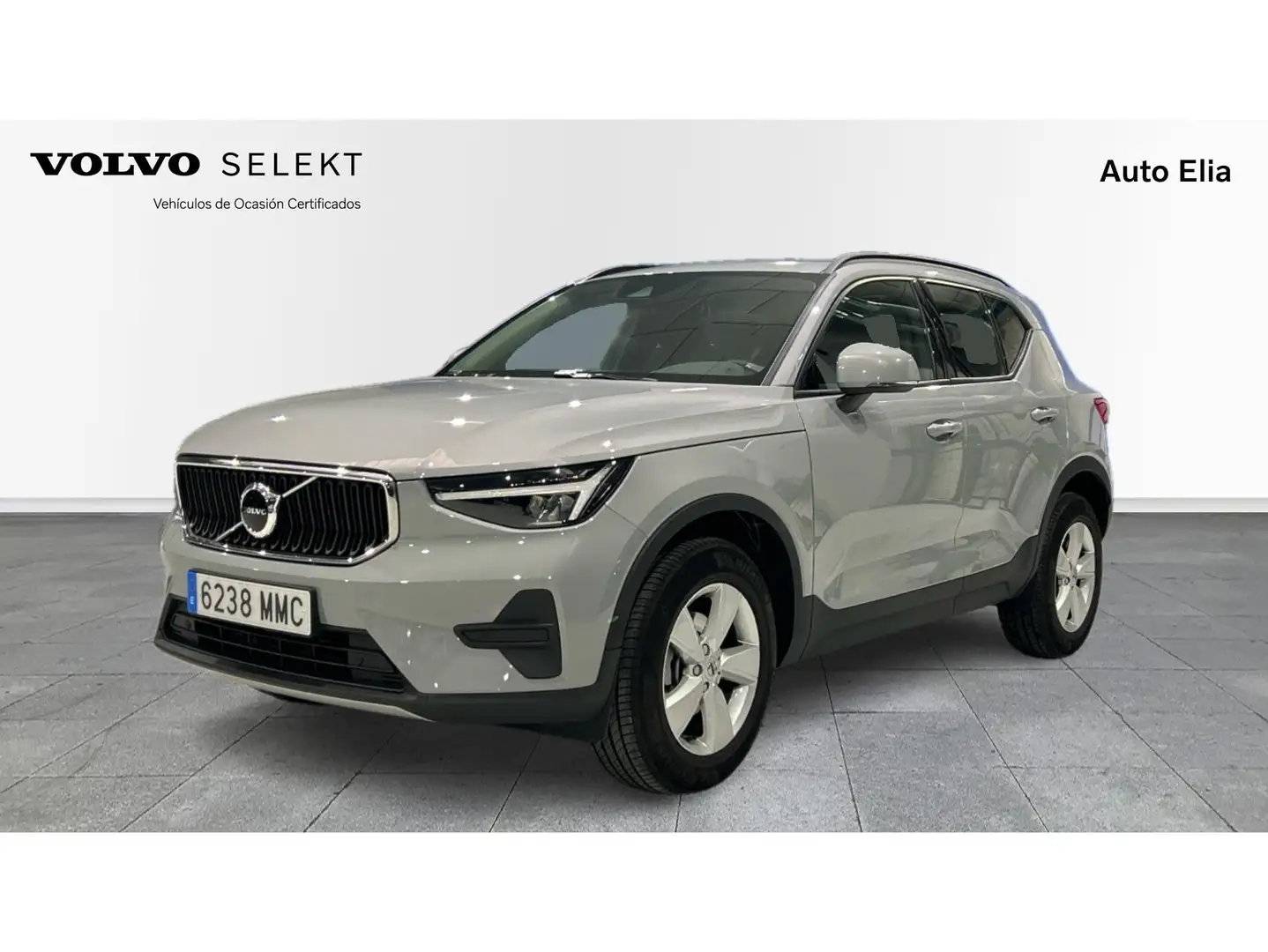 Volvo XC40 T2 Essential Aut. Gris - 1