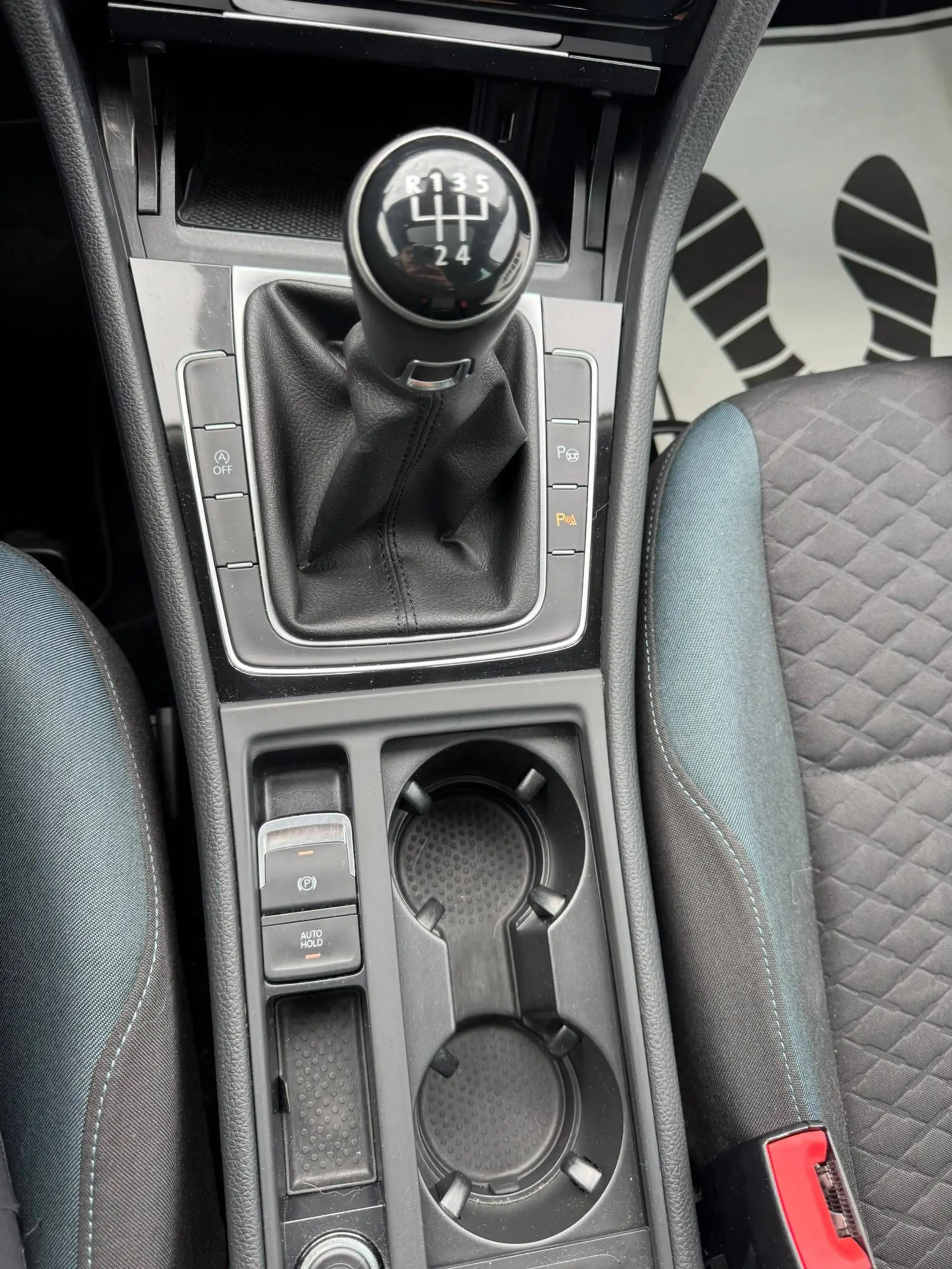 Volkswagen Golf Golf 1.6 TDI / IQ DRIVE — photo 11
