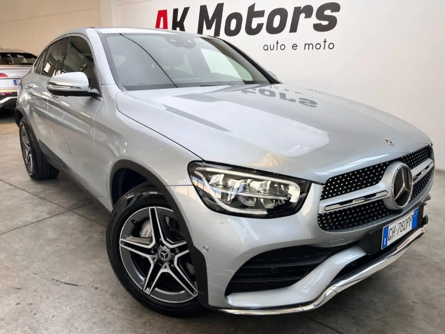 Mercedes-Benz GLC 300 de 4Matic Plug-in hybrid Coupé Premium Plus AMG Zilver - 1