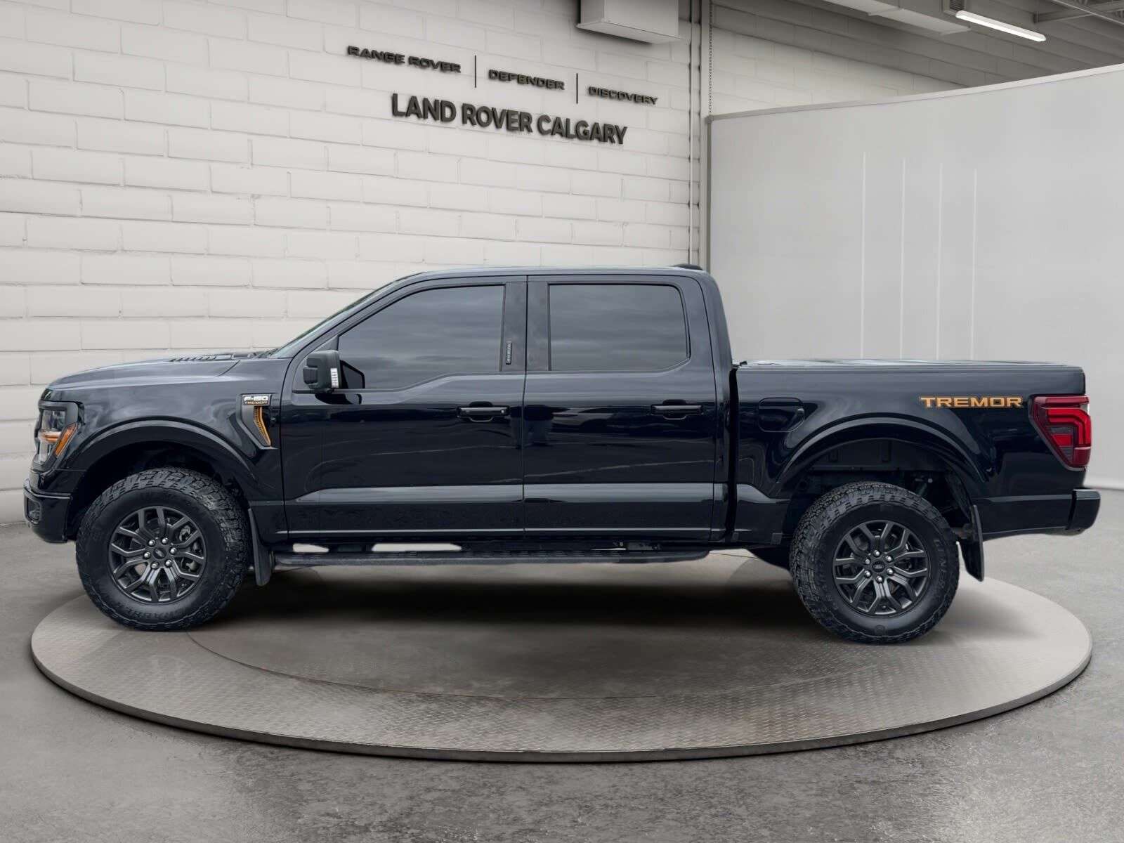 2024 Ford F-150 ONE OWNER - NO ACCIDENTS - LOCAL TRADE — снимка 2