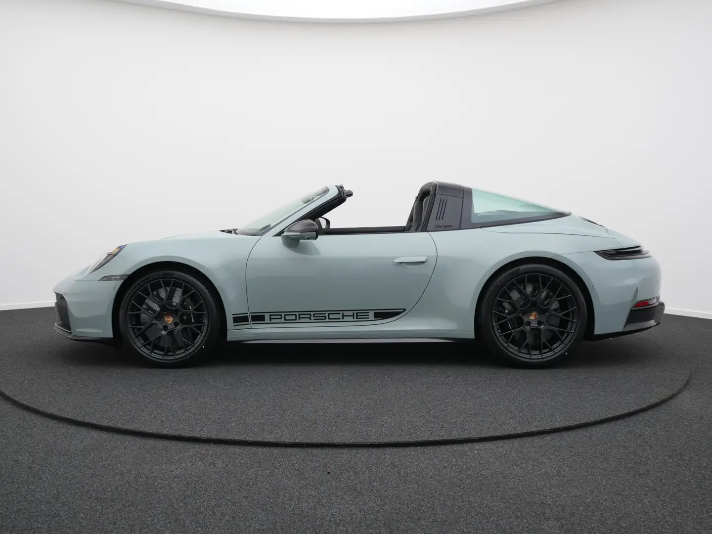 Porsche 992 Targa 4 GTS Groen - 2