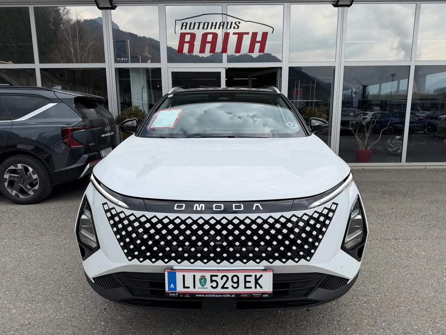 Omoda 5 1,5 HEV Premium-Line Weiß - 2