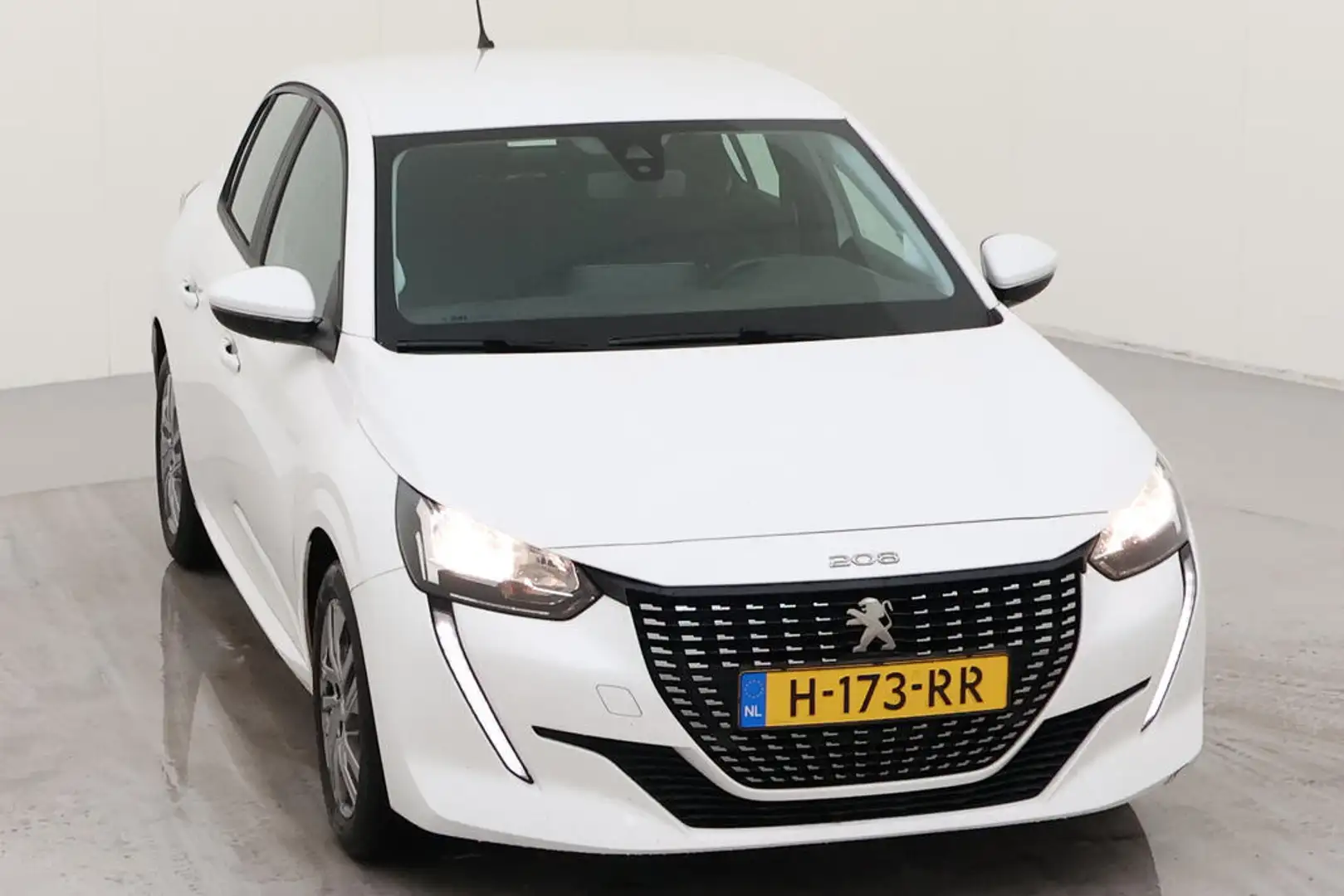 Peugeot 208 1.2 PureTech Blue Lease Active NL AUTO | NAVI | CA Weiß - 1