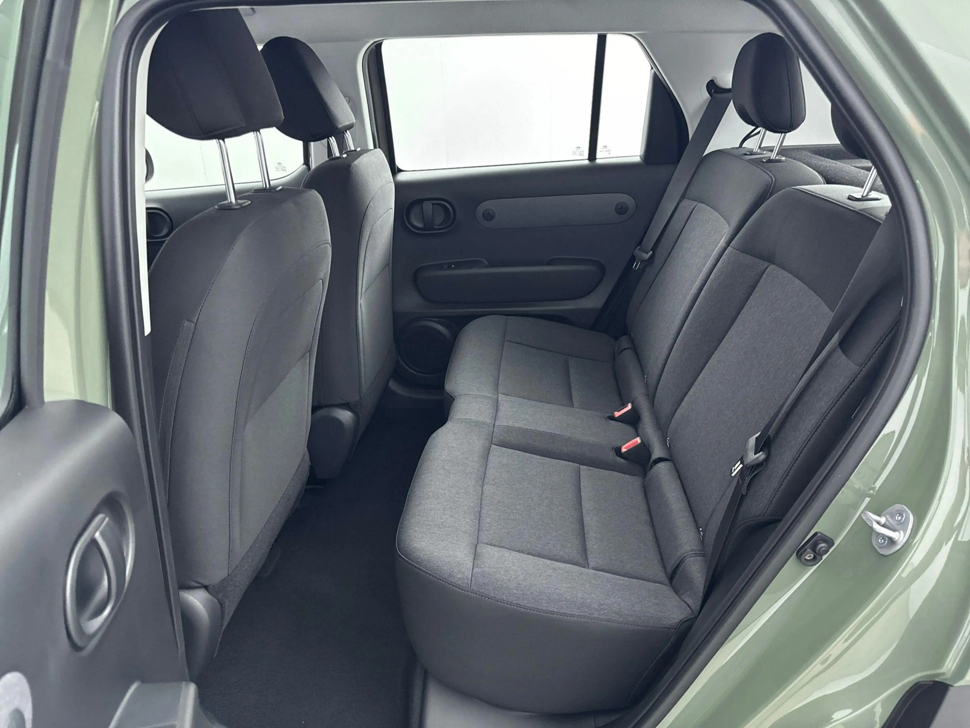 Hyundai Inster E-Motion + Comfort Pack 42 kWh | Stuur - en Stoelv — photo 8