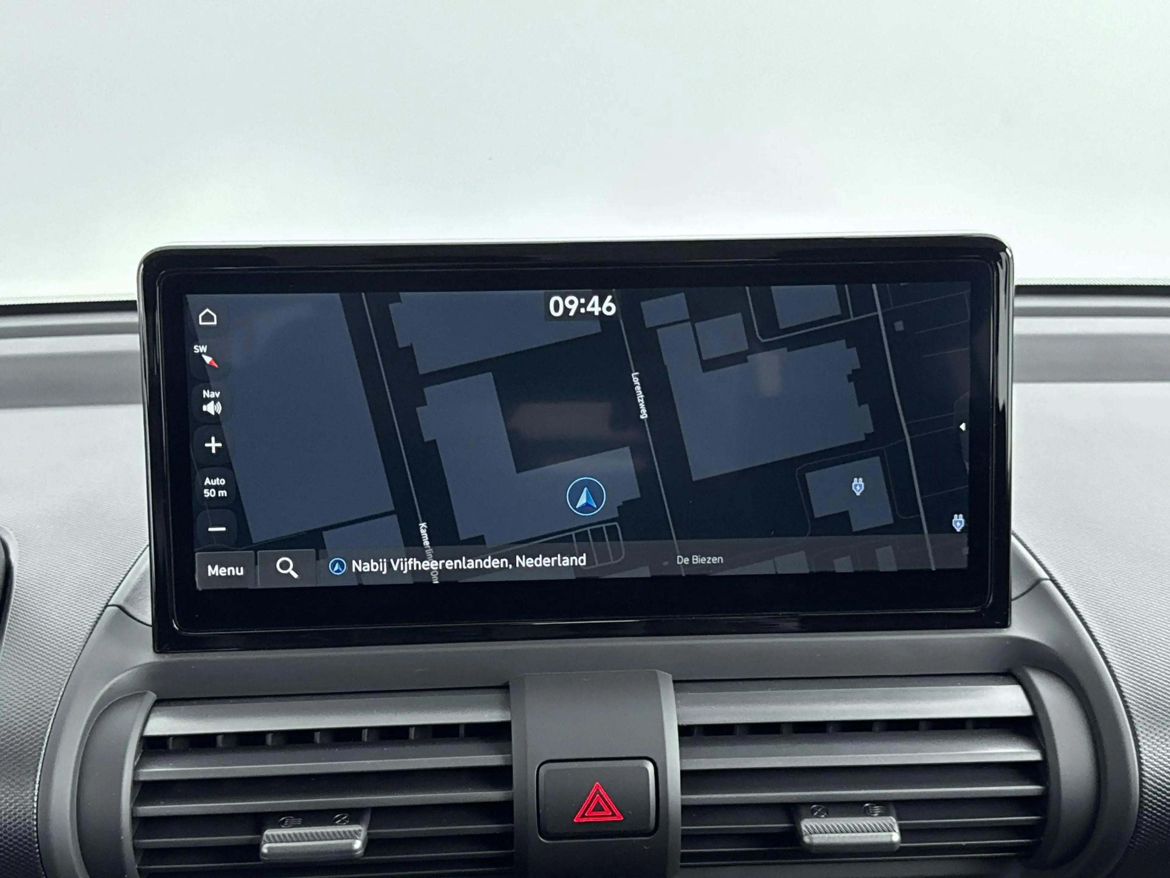 Hyundai Inster E-Motion + Comfort Pack 42 kWh | Stuur - en Stoelv — photo 11