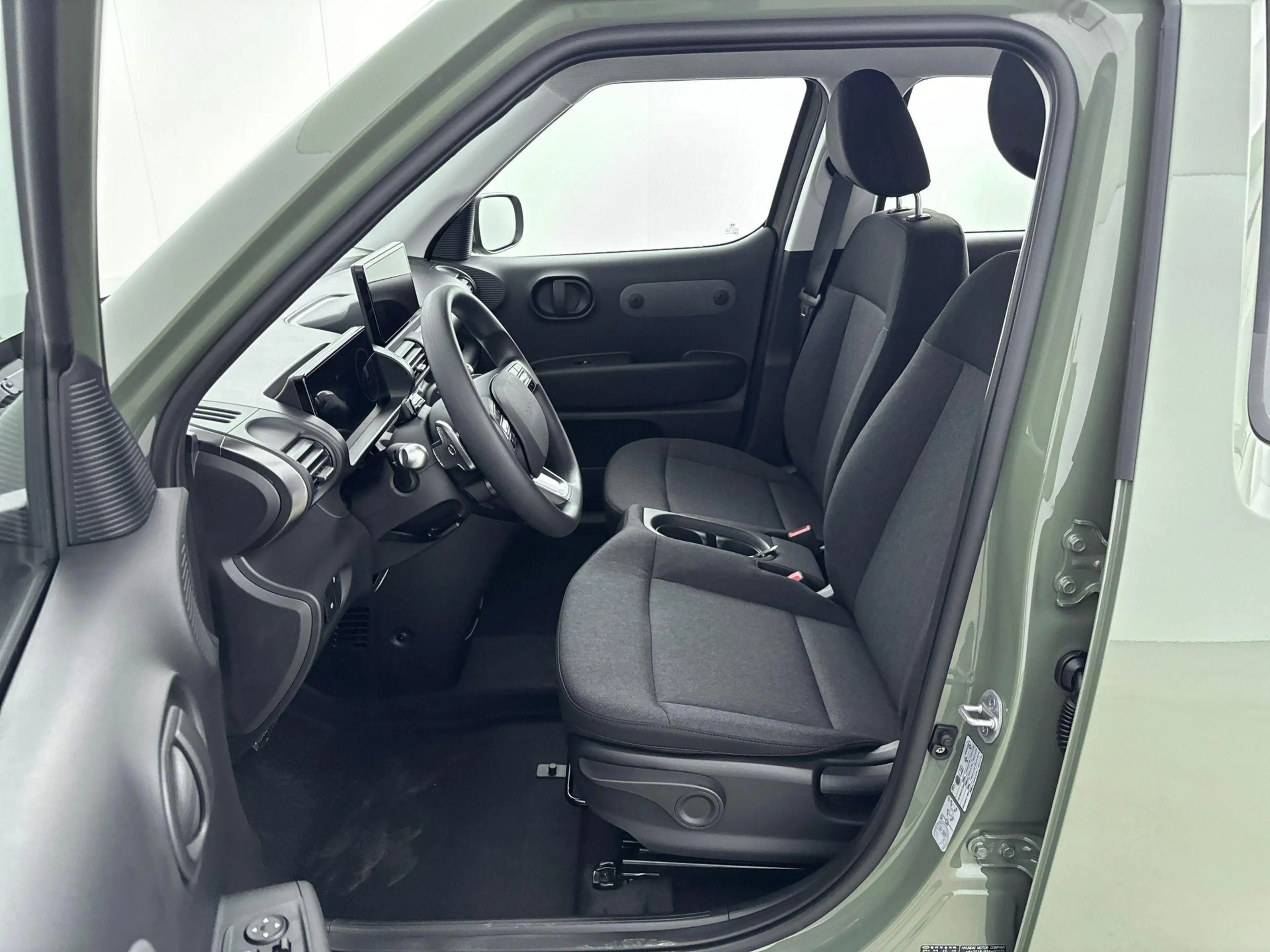 Hyundai Inster E-Motion + Comfort Pack 42 kWh | Stuur - en Stoelv — photo 7
