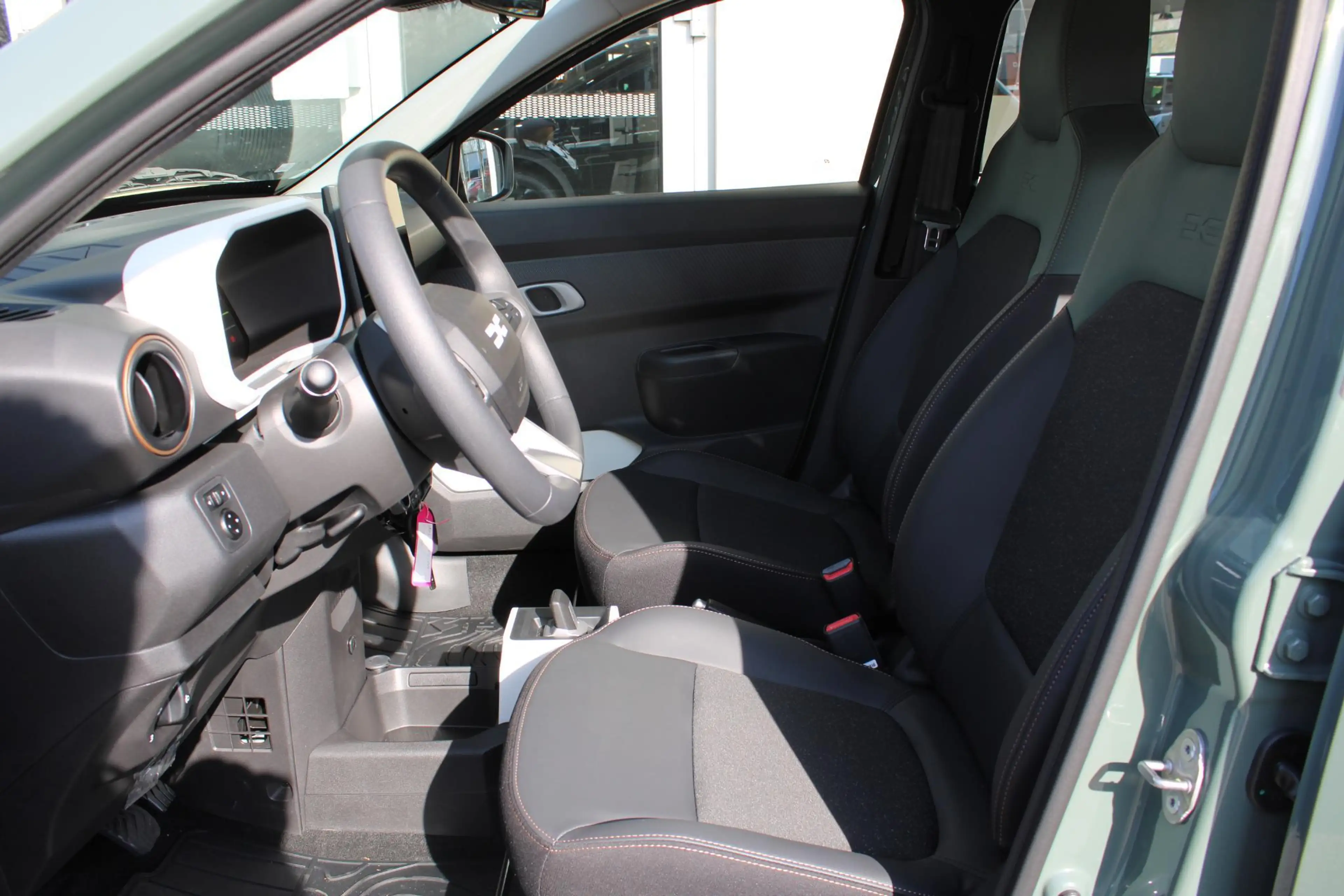 Dacia Spring Extreme 65 26.8 kWh Lichen Kaki — photo 13