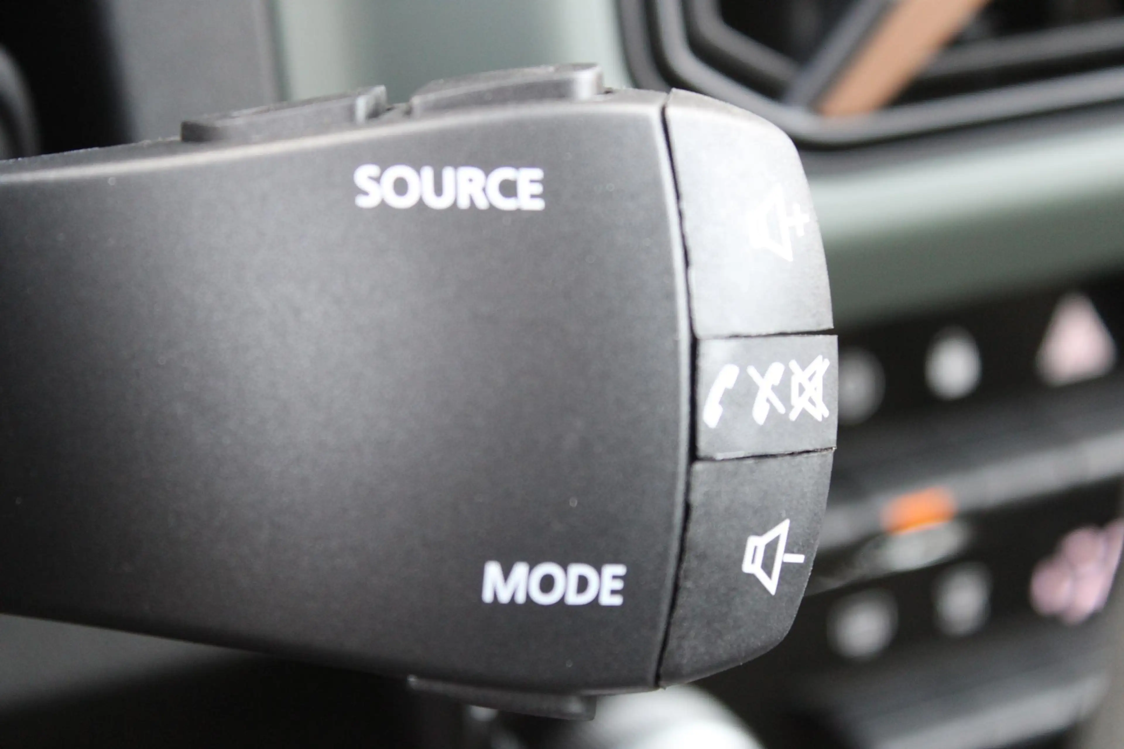 Dacia Spring Extreme 65 26.8 kWh Lichen Kaki — photo 23